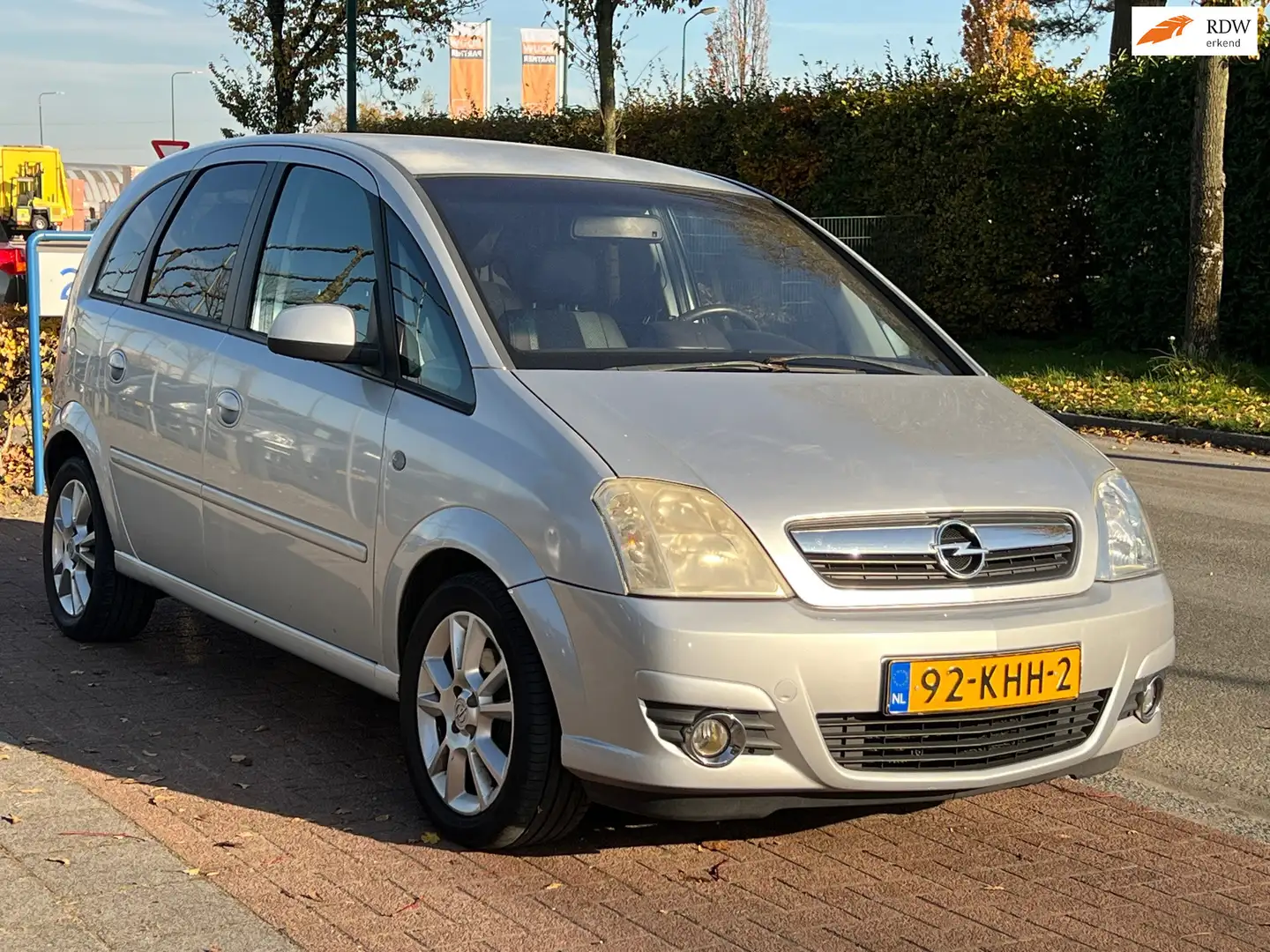 Opel Meriva 1.6 Cosmo Grigio - 1