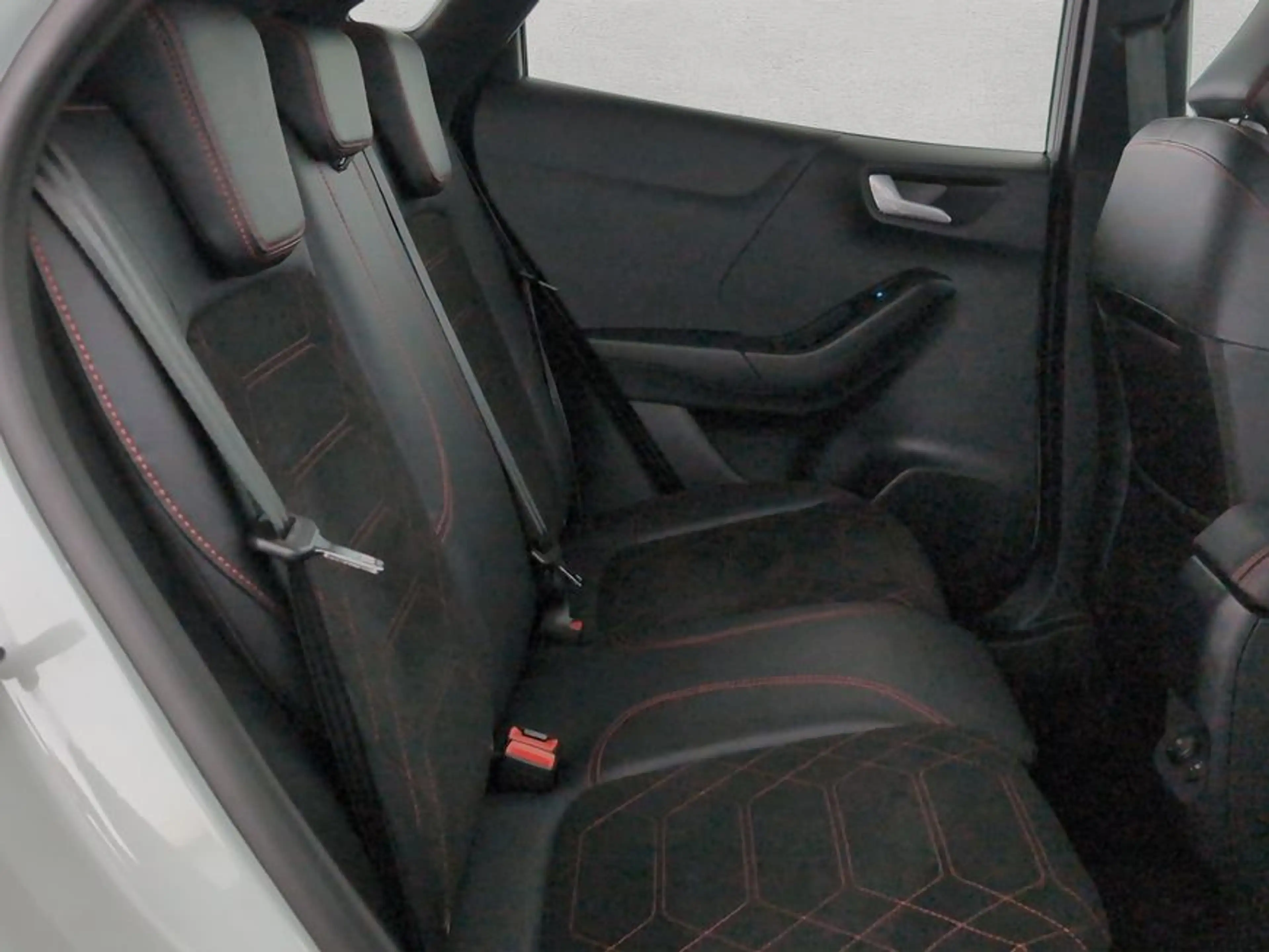 Ford Puma 1.0 EcoBoost Hybrid Aut. ST-LINE X +LED-MATRI — photo 21