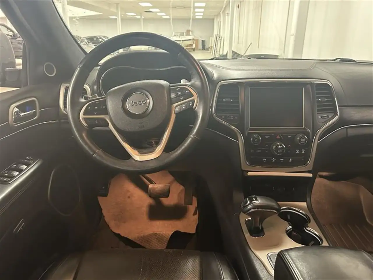 Jeep Grand Cherokee снимка Jeep Grand Cherokee