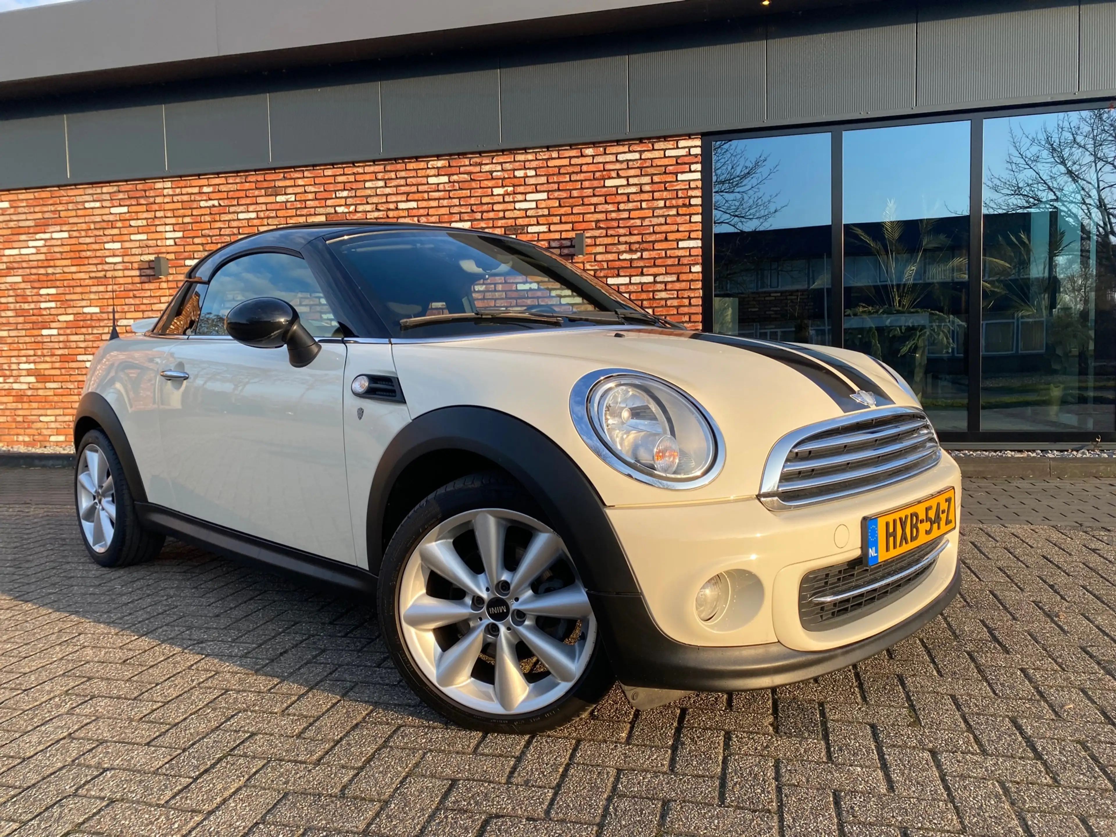 MINI Cooper Coupe Mini 1.6 Coupe Clima Cruise 130000km! — photo 13