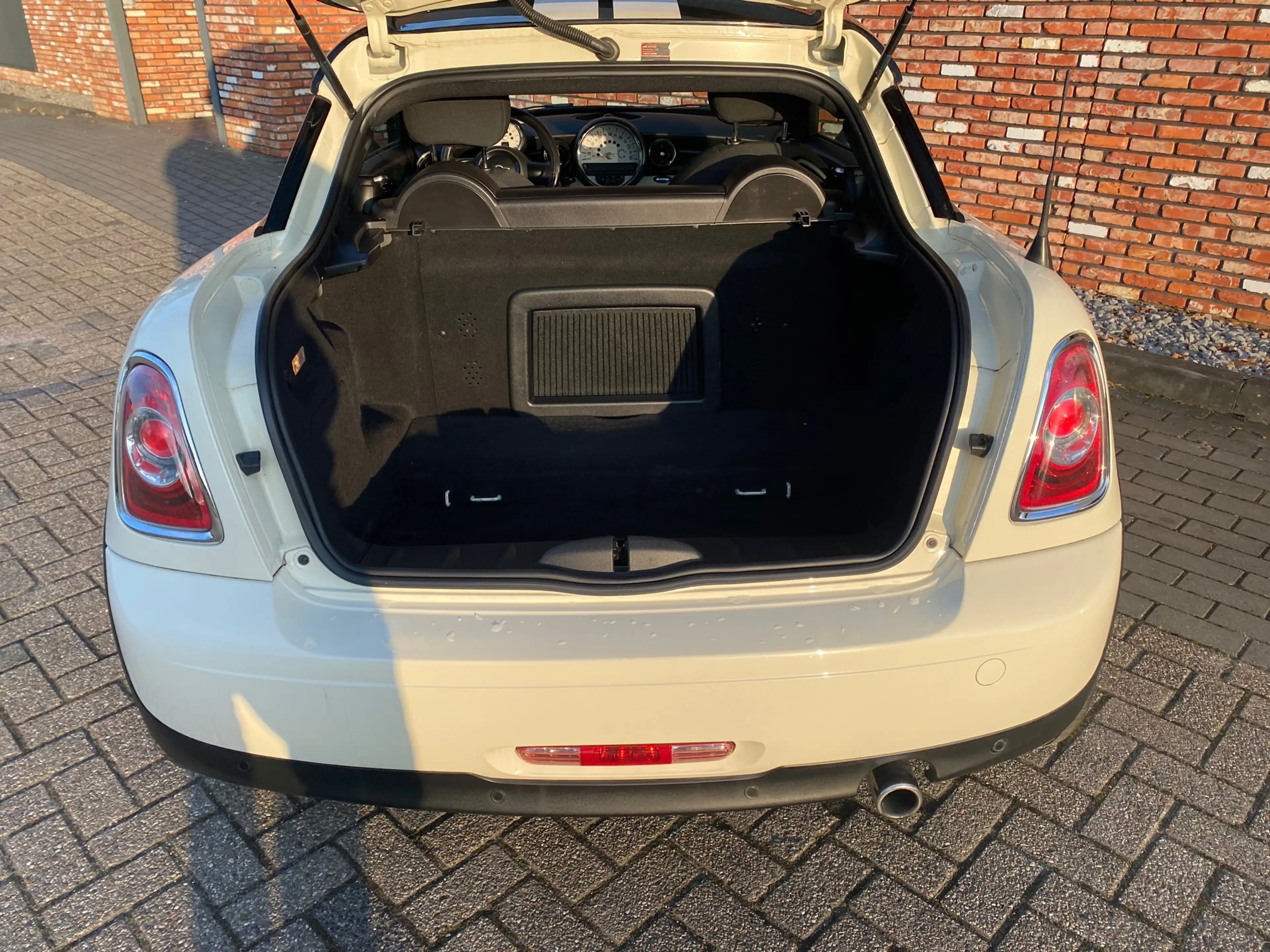 MINI Cooper Coupe Mini 1.6 Coupe Clima Cruise 130000km! — photo 11