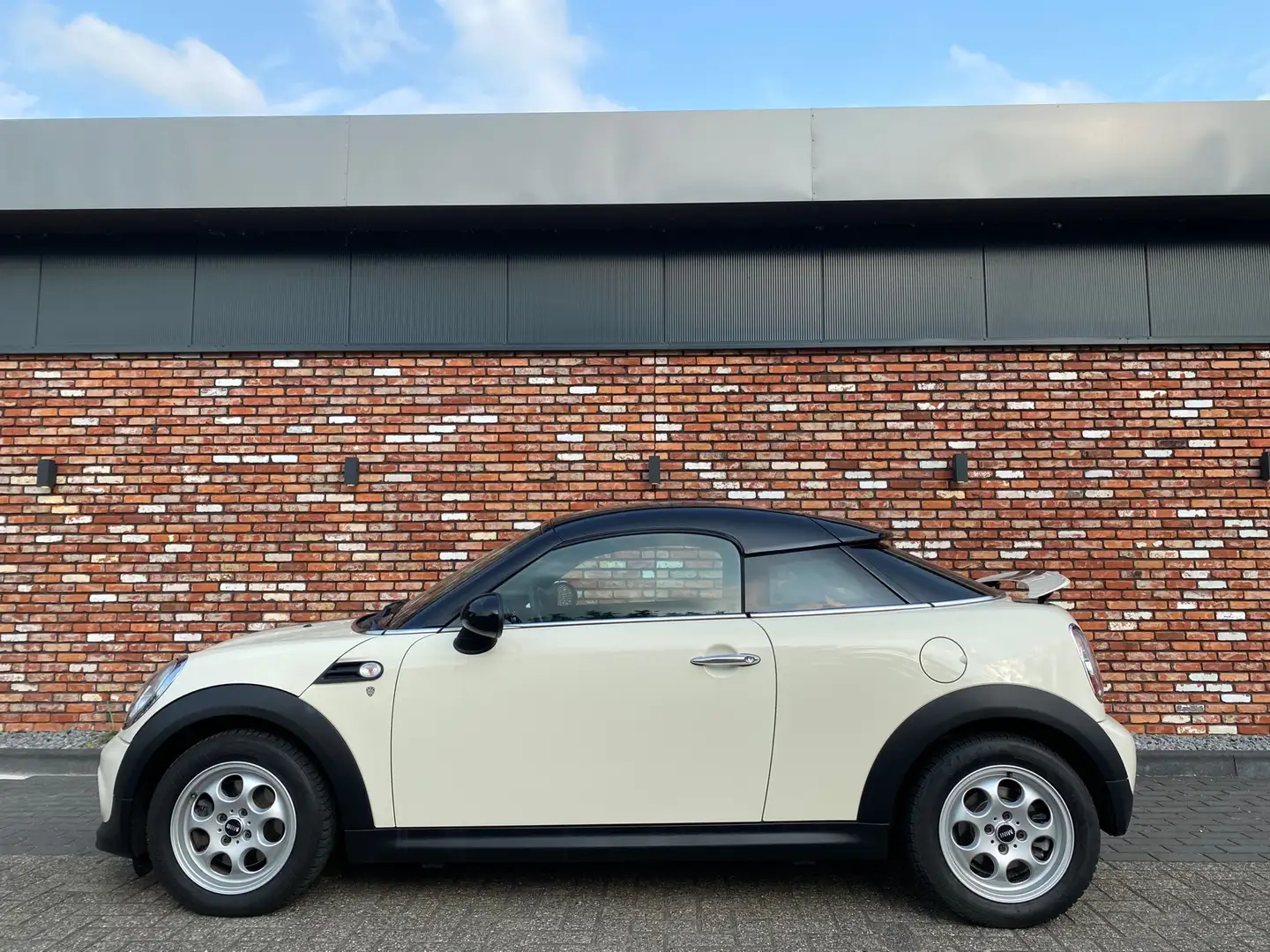 MINI Cooper Coupe Mini 1.6 Coupe Clima Cruise 130000km! Wit - 2