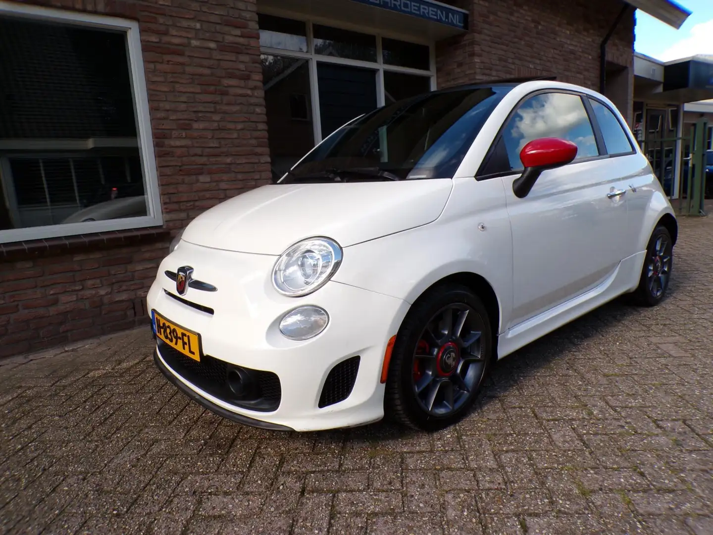 Fiat 500 Abarth 1.4 T-Jet Competizione Alb - 1