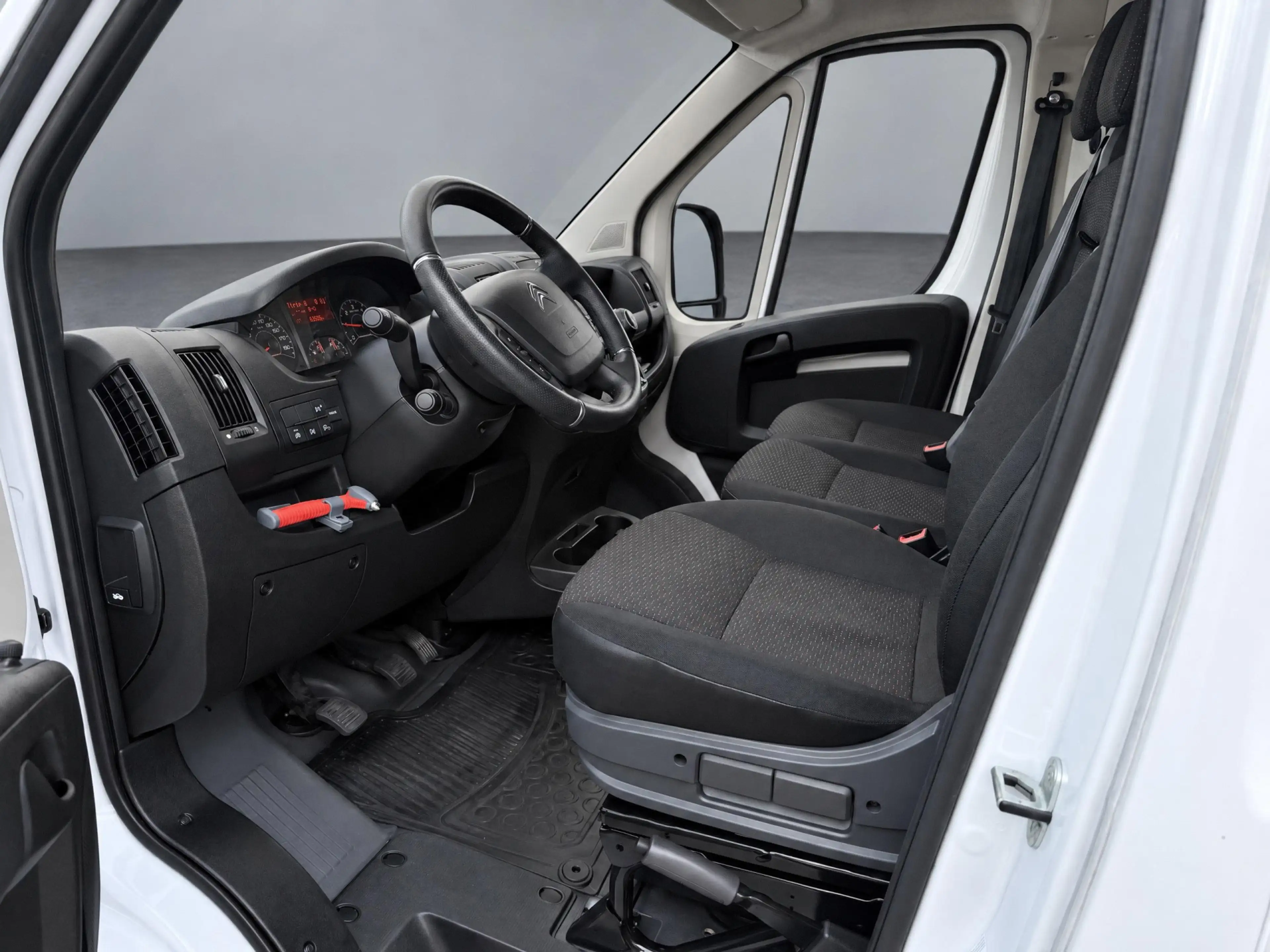 Citroen Jumper 2.2 BlueHDi 120 L2H2 3.3t STERKE BUS ! — photo 10