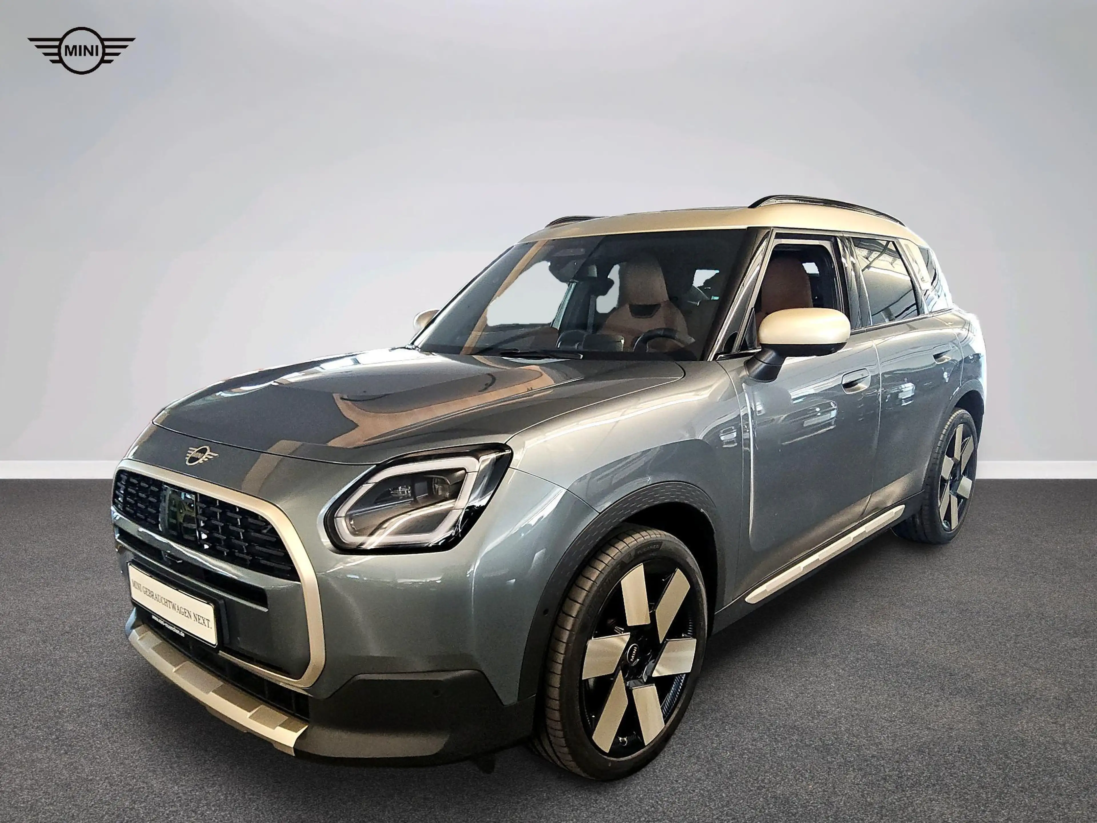 MINI Countryman D Favoured Trim