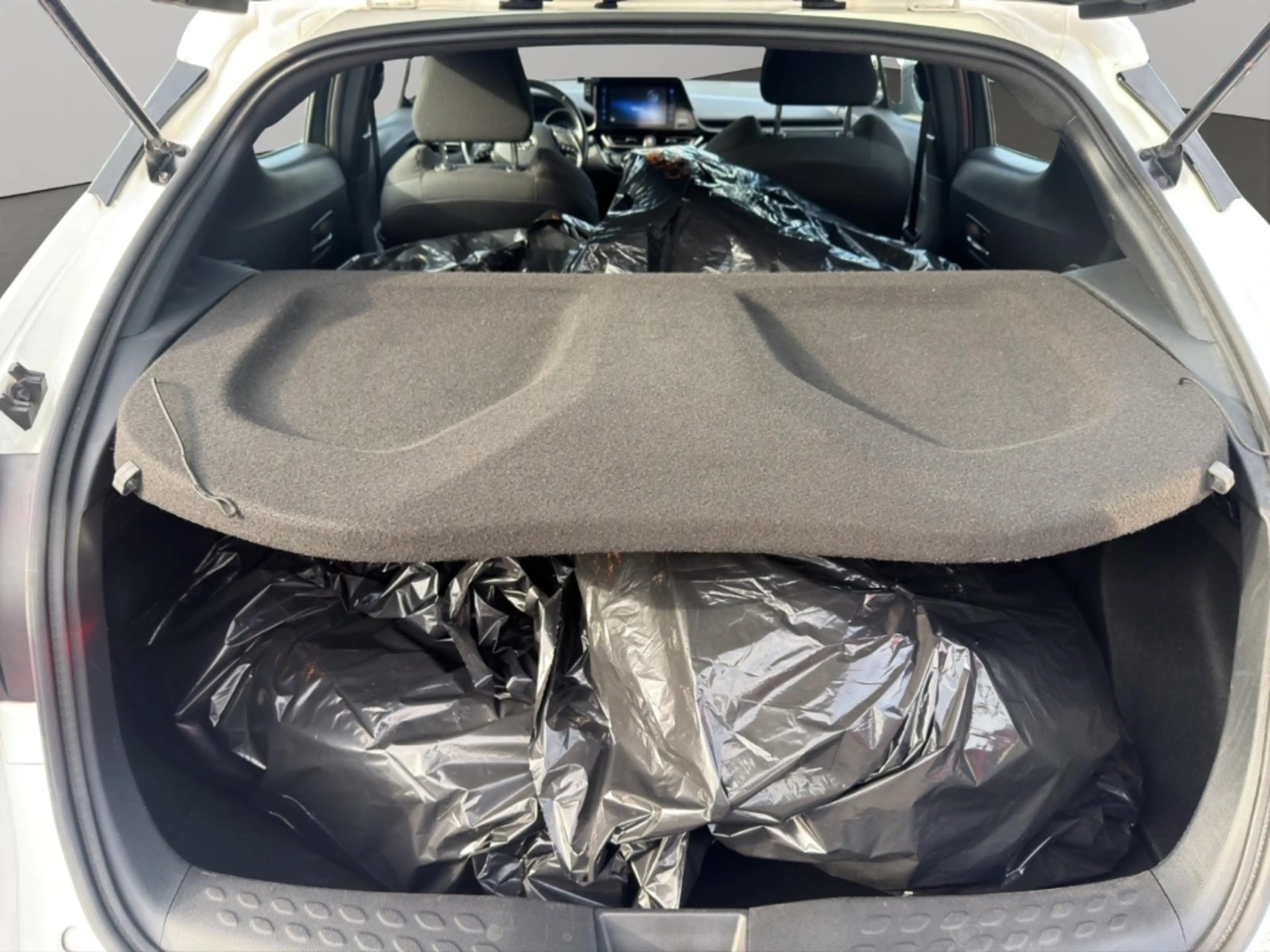 Toyota C-HR 1,2 Turbo Flow 4x2 LED+KAMERA+AHK+KLIMAAUTOMATIK — photo 6