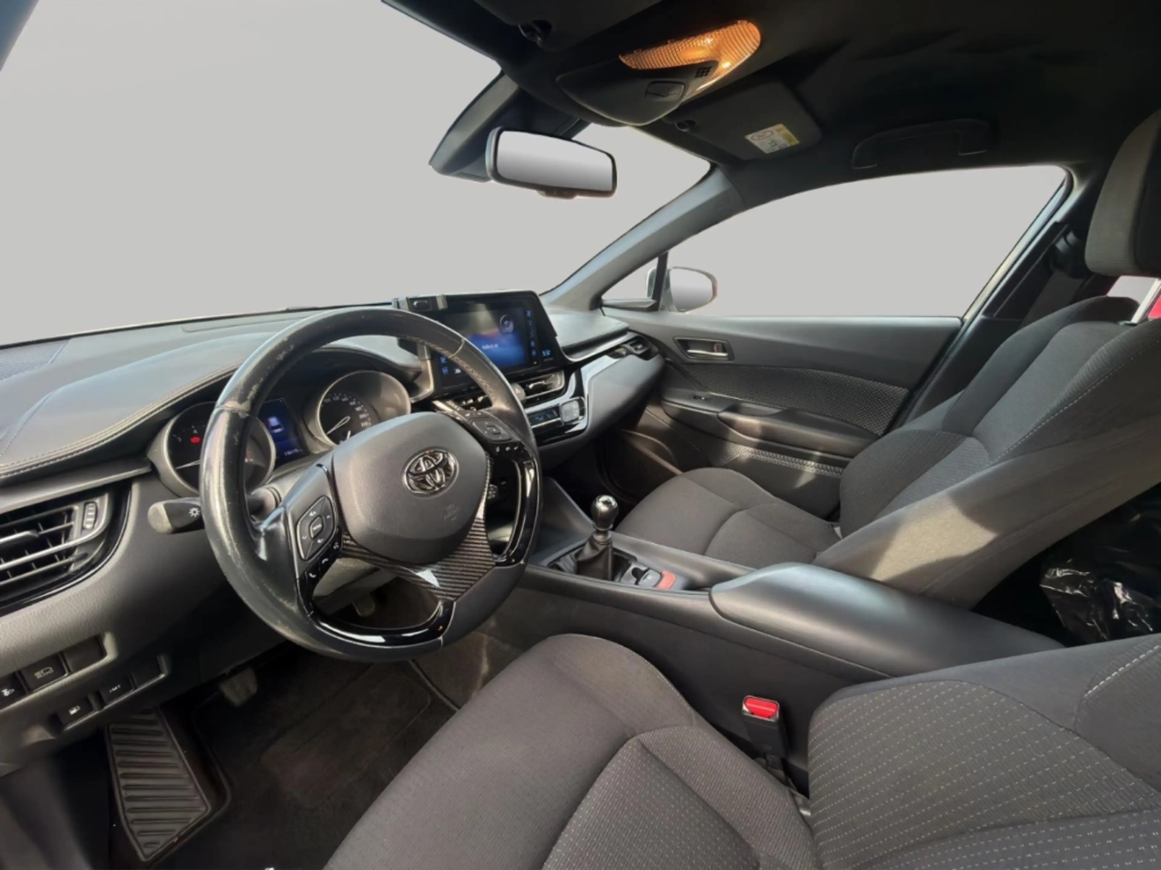 Toyota C-HR 1,2 Turbo Flow 4x2 LED+KAMERA+AHK+KLIMAAUTOMATIK — photo 8