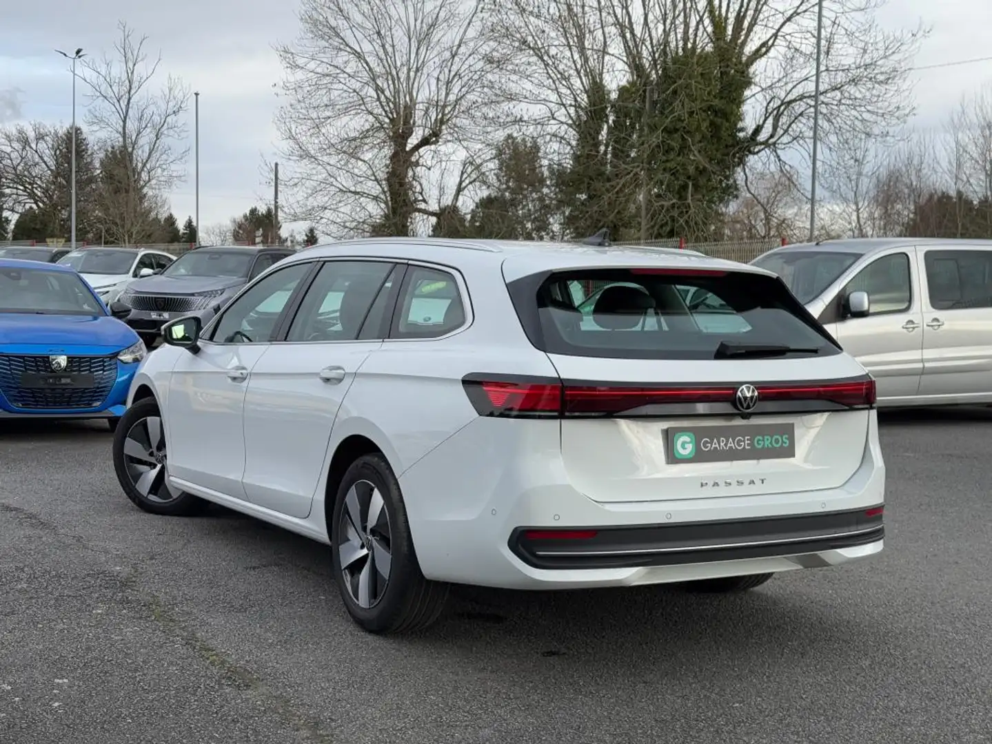 Volkswagen Passat 2.0 TDI EVO SCR 150 DSG7 Life Plus Blanc - 2