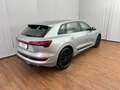 Audi e-tron 55 quattro 300 kW S line Silber - thumbnail 4