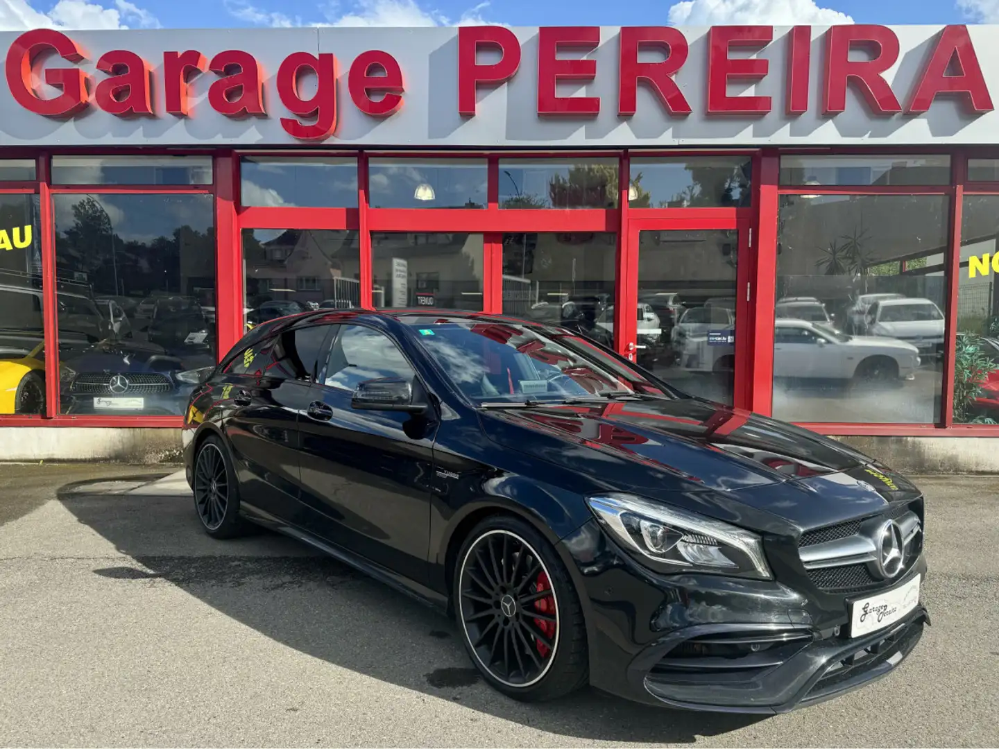 Mercedes-Benz CLA 45 AMG Shooting Brake 4MATIC PANO CUIR NAVI Negro - 1