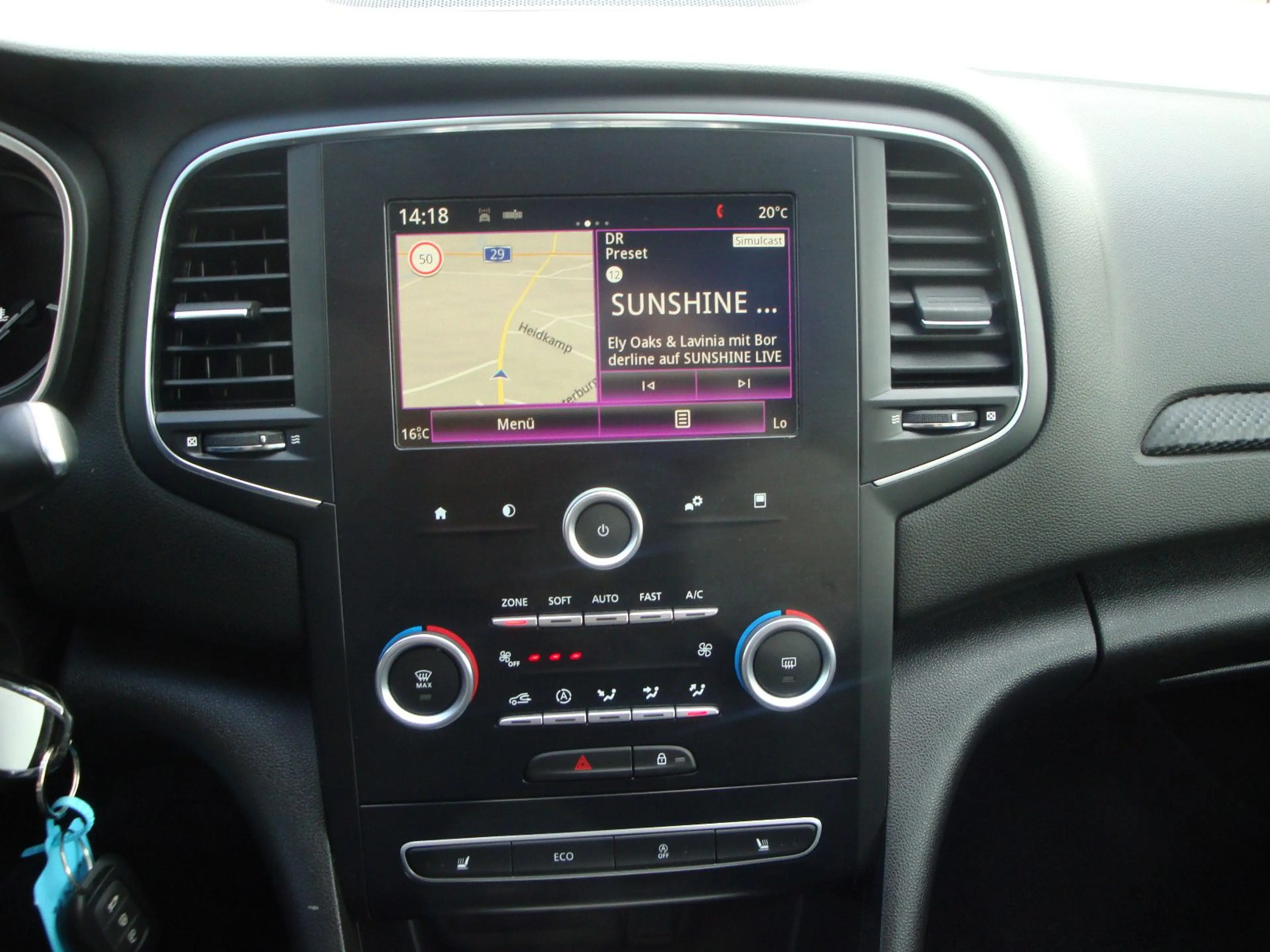 Renault Megane IV Grandtour Play — photo 13