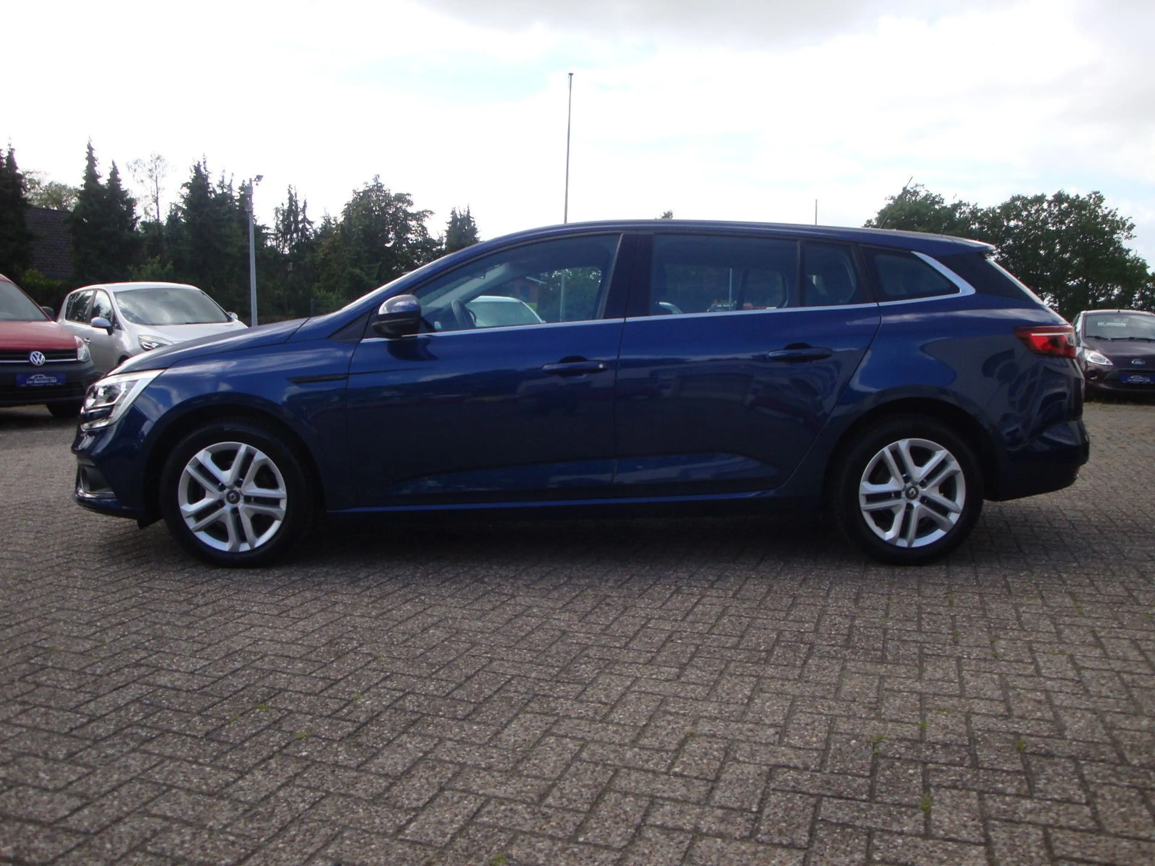 Renault Megane IV Grandtour Play — photo 7