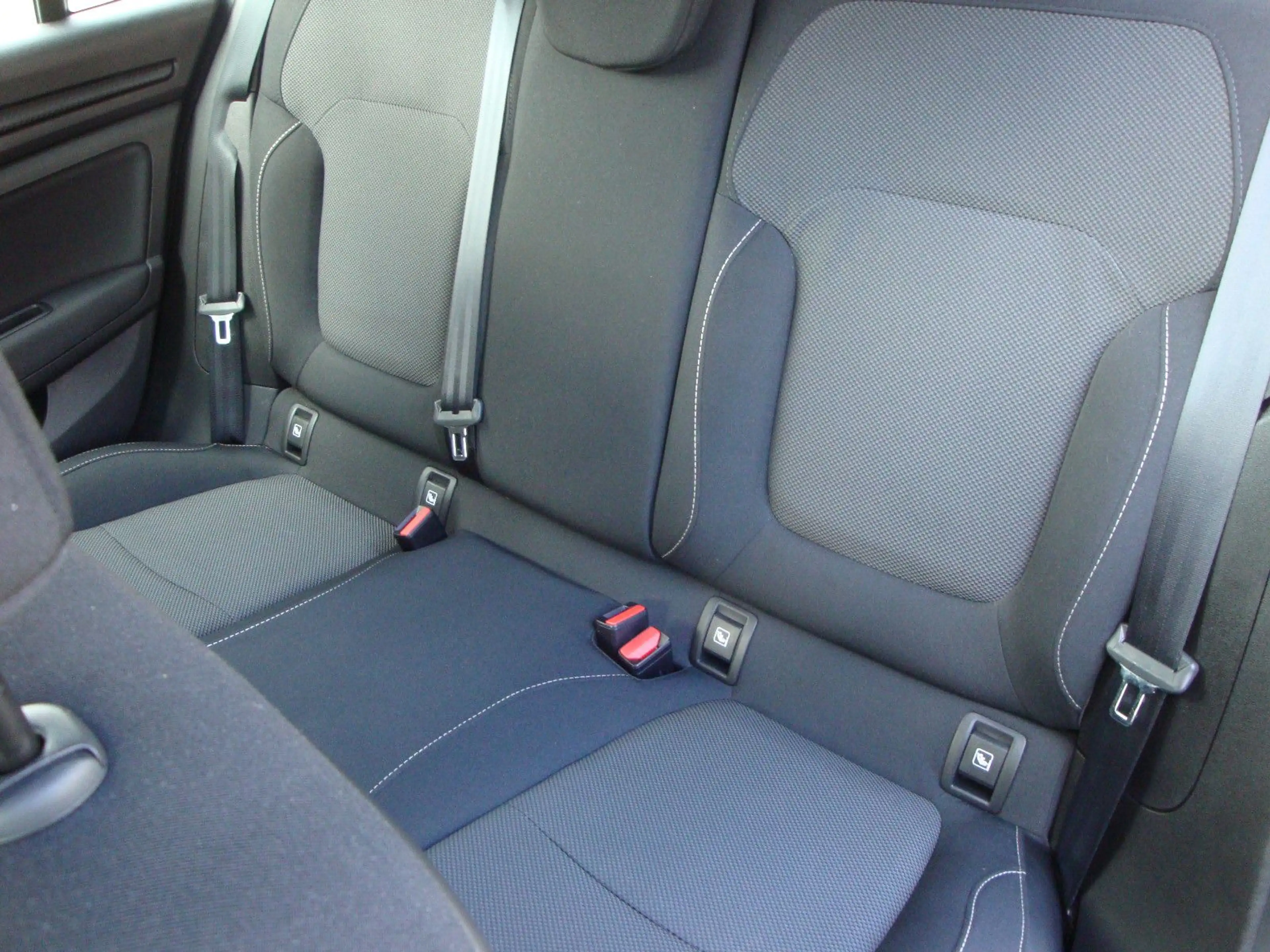 Renault Megane IV Grandtour Play — photo 9