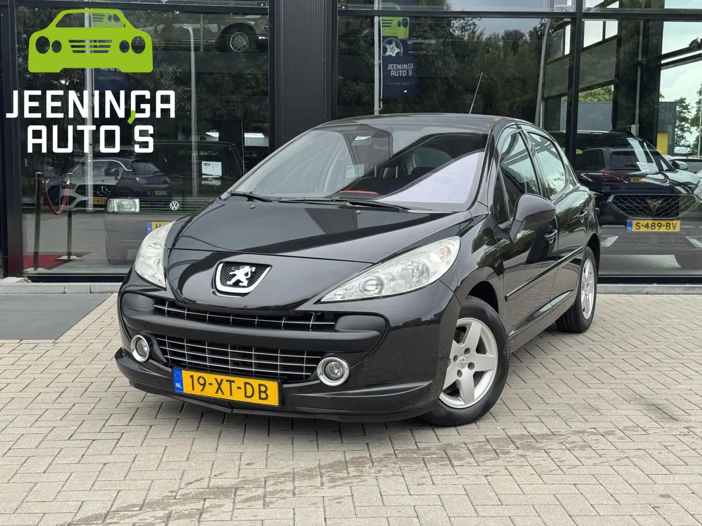 Peugeot 207 1.4 VTi XS Pack | Clima | Cruise Zwart - 1