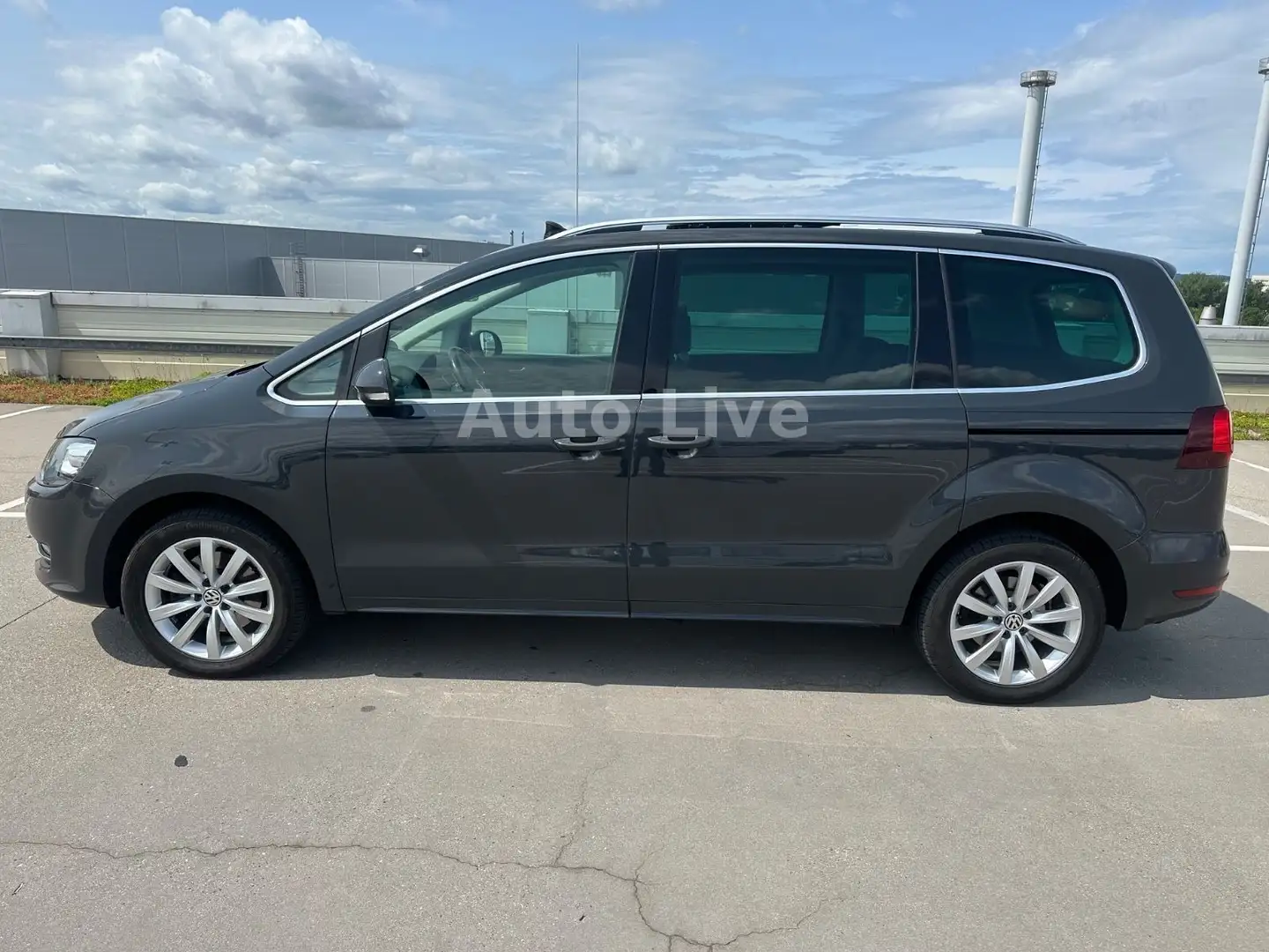 Volkswagen Sharan 2.0 TDI*DSG*4M*HIGH*PANO*NAVI*XENO*AHK* Gris - 2