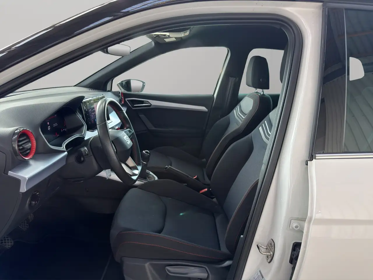 SEAT Arona 1,0 TSI FR Navi RFK LED, миниатюра 9
