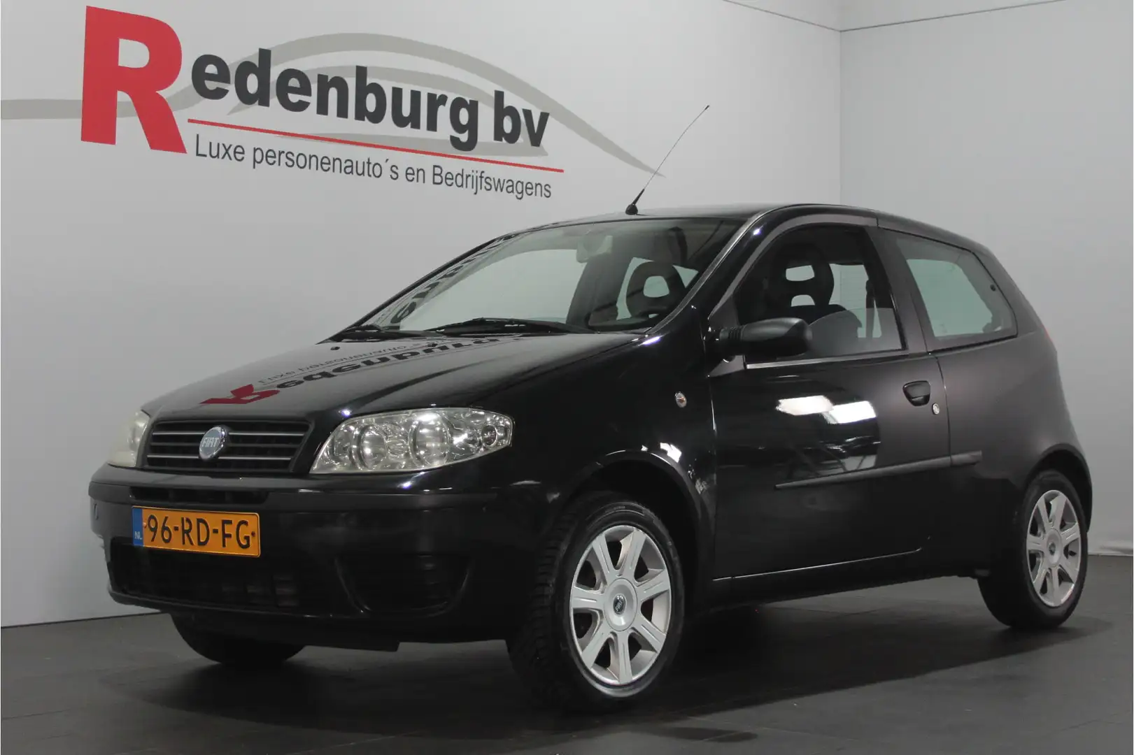 Fiat Punto 1.2 Young - Airco / Lichtmetalen velg 15'' Zwart - 1