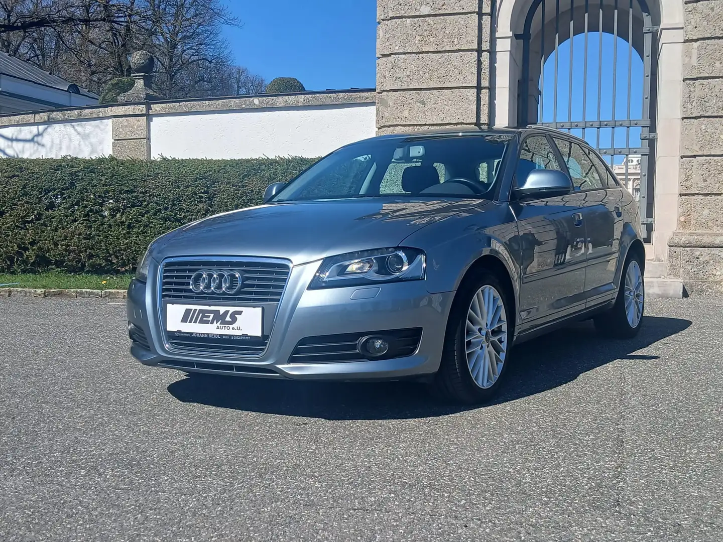 Audi A3 2.0 TDI Ambition (103kW) *PICKERL*KLIMAAUT.* Grau - 1