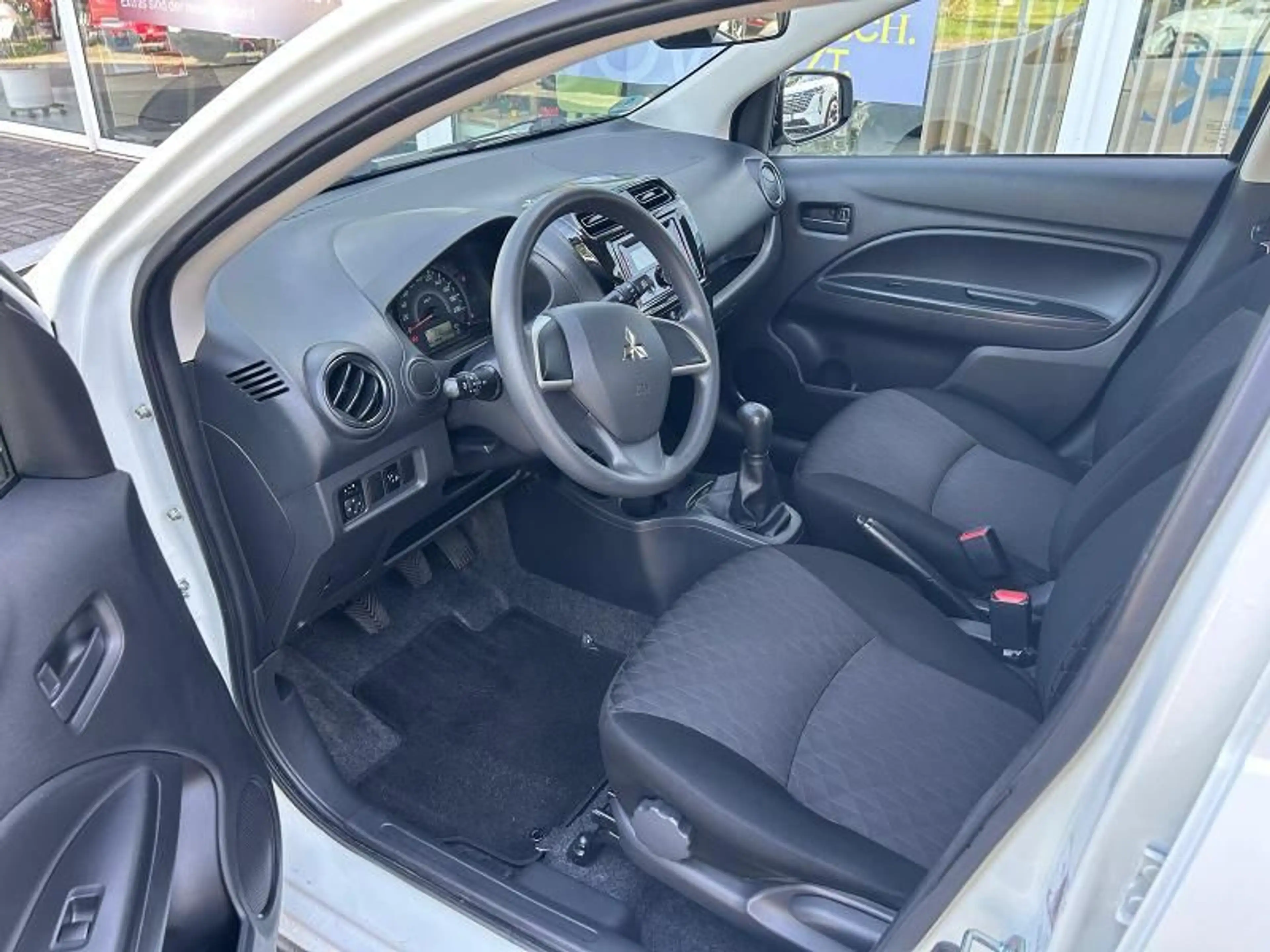 Mitsubishi Space Star Select 1.2 MIVEC 5-Gang *Klima* — photo 9