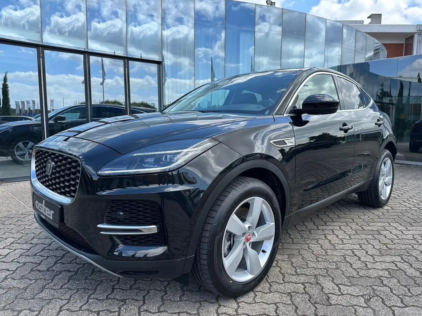 Jaguar E-Pace D200 SE AWD|LED|ACC|AHK|Meridian Noir - 1