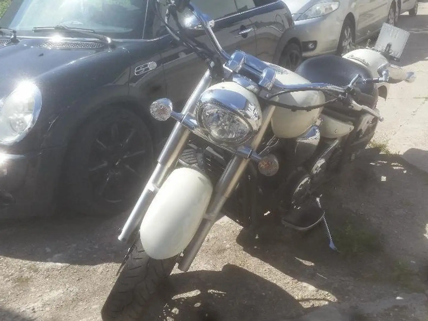 Yamaha XVS 1300 XVS1300A Bílá - 2