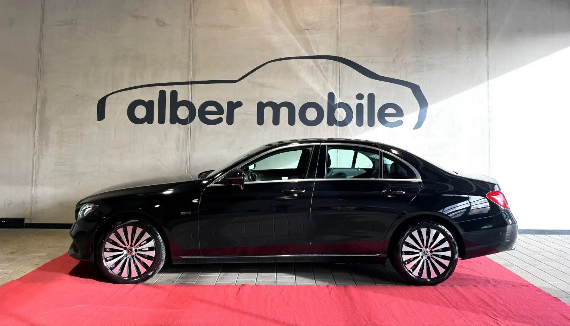 Mercedes-Benz E 350 e Limousine, LED,Rückfahrkam. ,me connect Schwarz - 2
