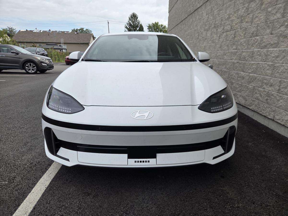 2025 Hyundai IONIQ 6 Preferred grande autonomie PA — photo 1