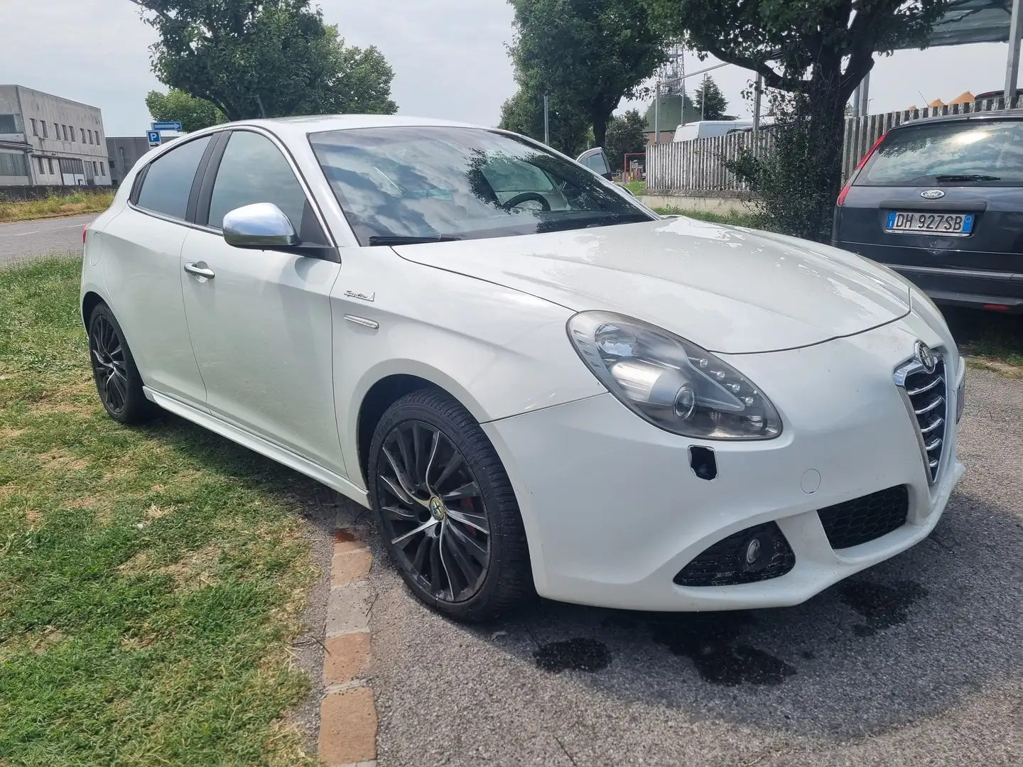 Alfa Romeo Giulietta Giulietta III 2010 2.0 jtdm(2) Exclusive 170cv Bianco - 1