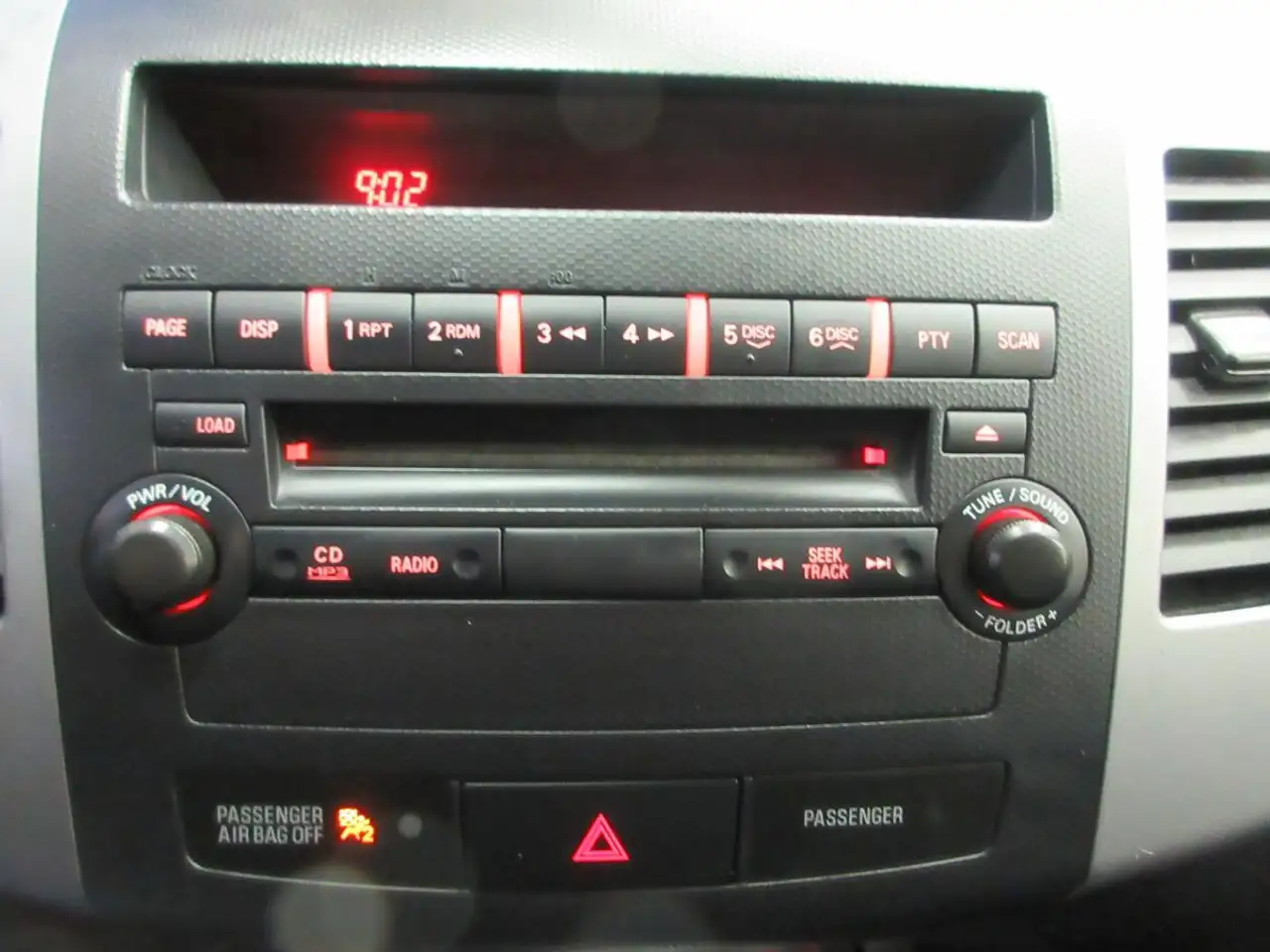 Mitsubishi Outlander снимка Mitsubishi Outlander
