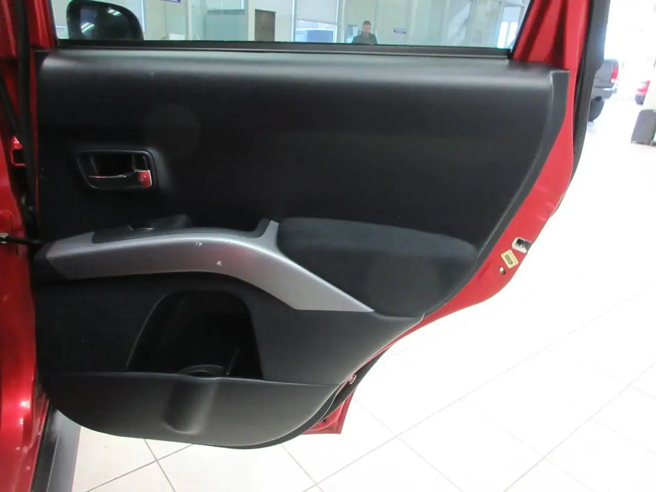 Mitsubishi Outlander снимка Mitsubishi Outlander