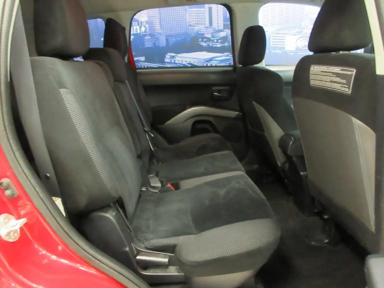 Mitsubishi Outlander снимка Mitsubishi Outlander
