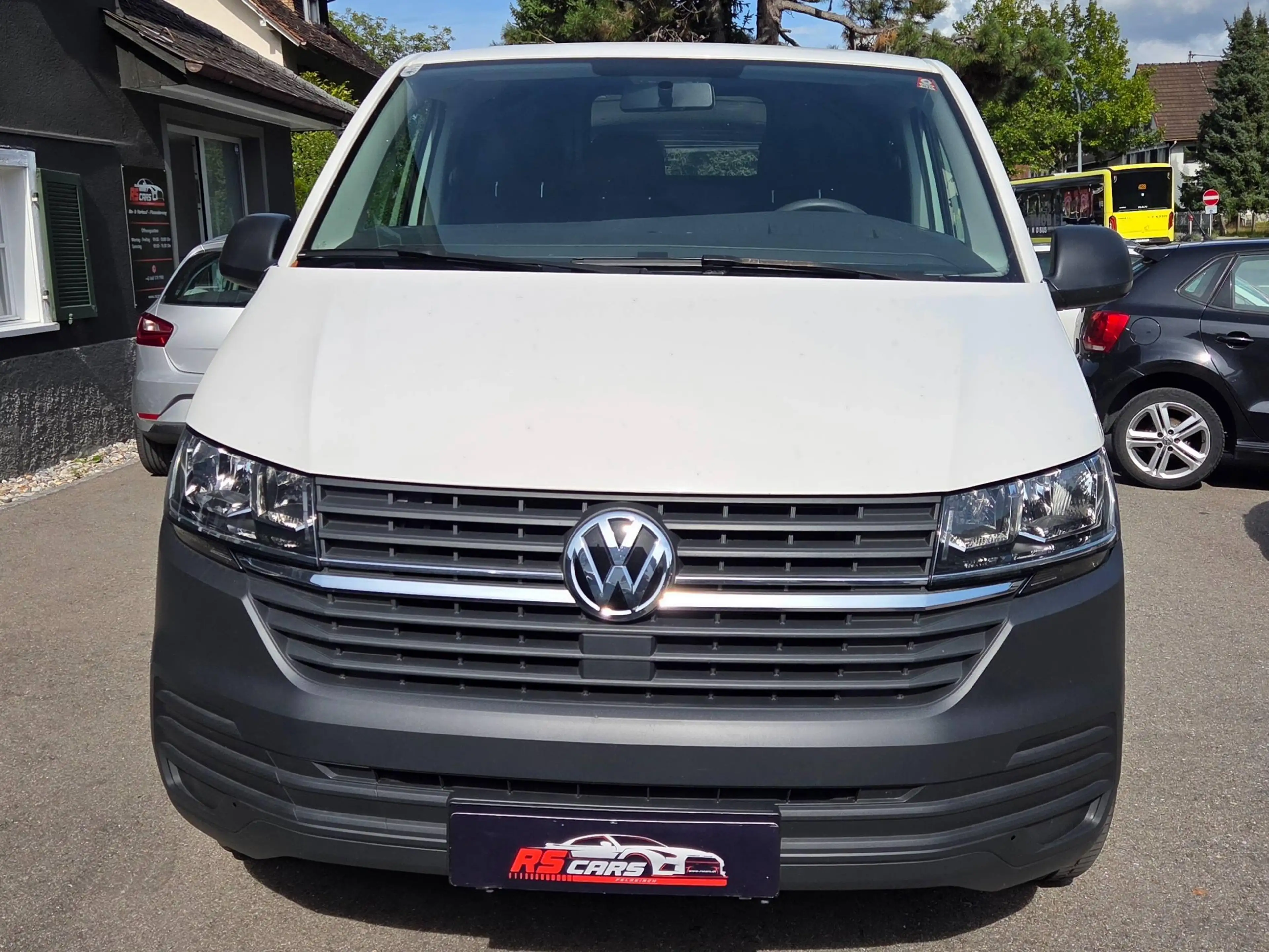 Volkswagen T6.1 Transporter FWD — photo 2