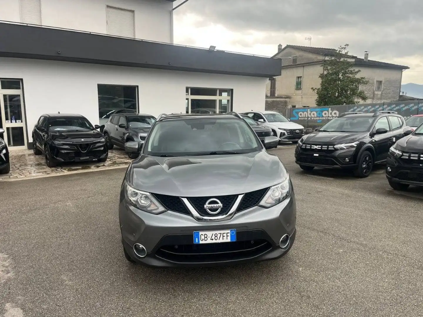 Nissan Qashqai 1.5 dCi 360 Grijs - 2