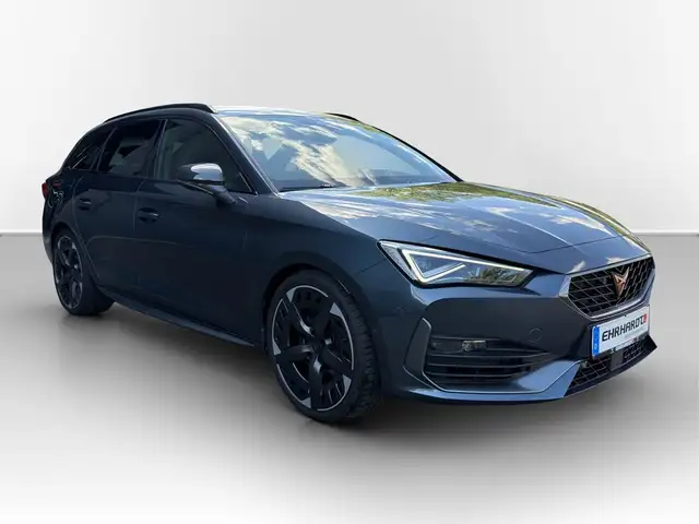 CUPRA Leon view 5