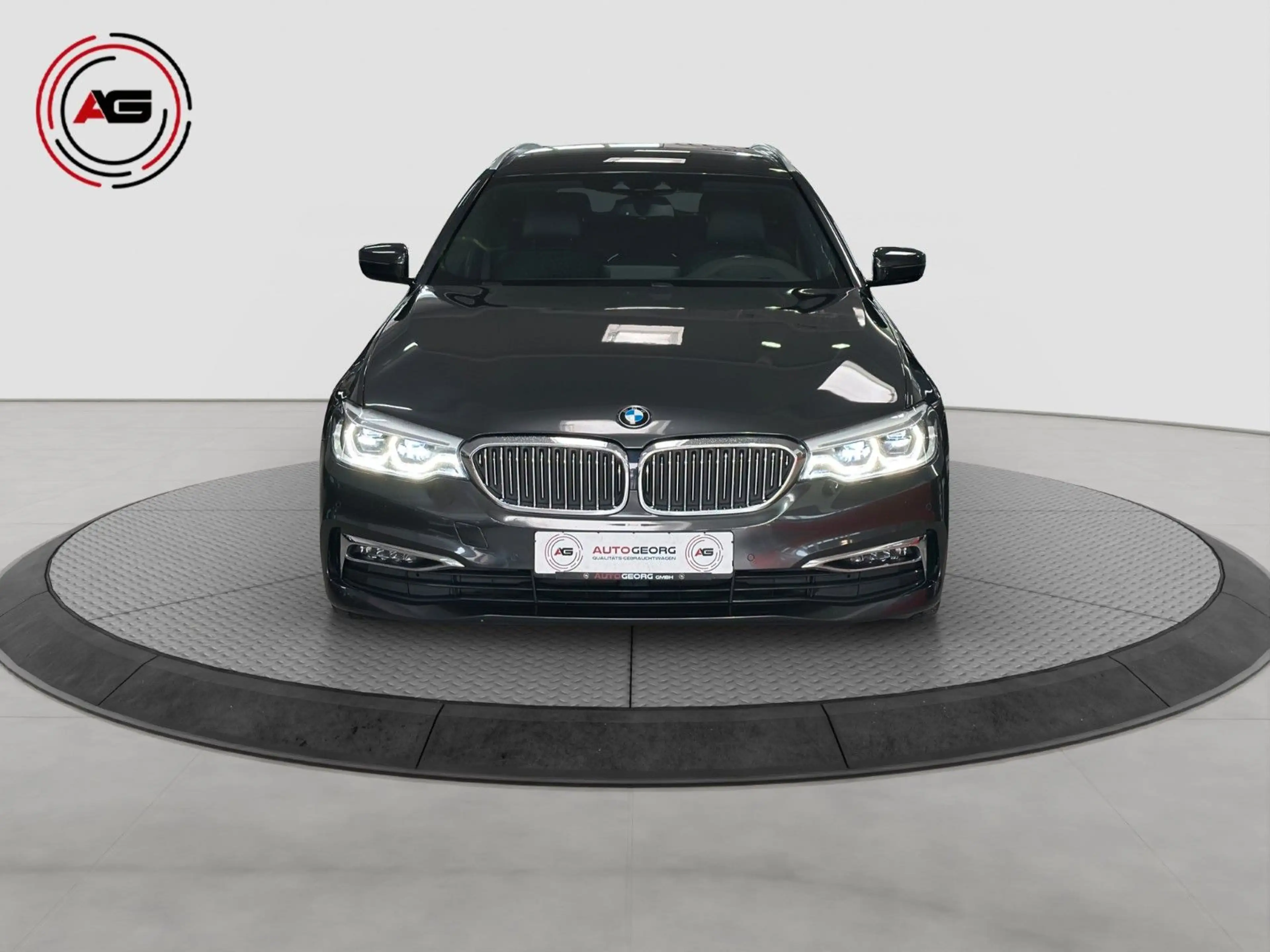 BMW 530 dT Luxury LC.PRO AD.LED CARPLAY H/K KAMERA — photo 2