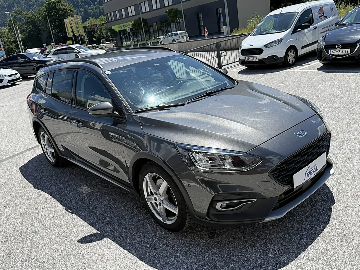 Ford Focus 1.5 EcoBlue Active Grau - 2