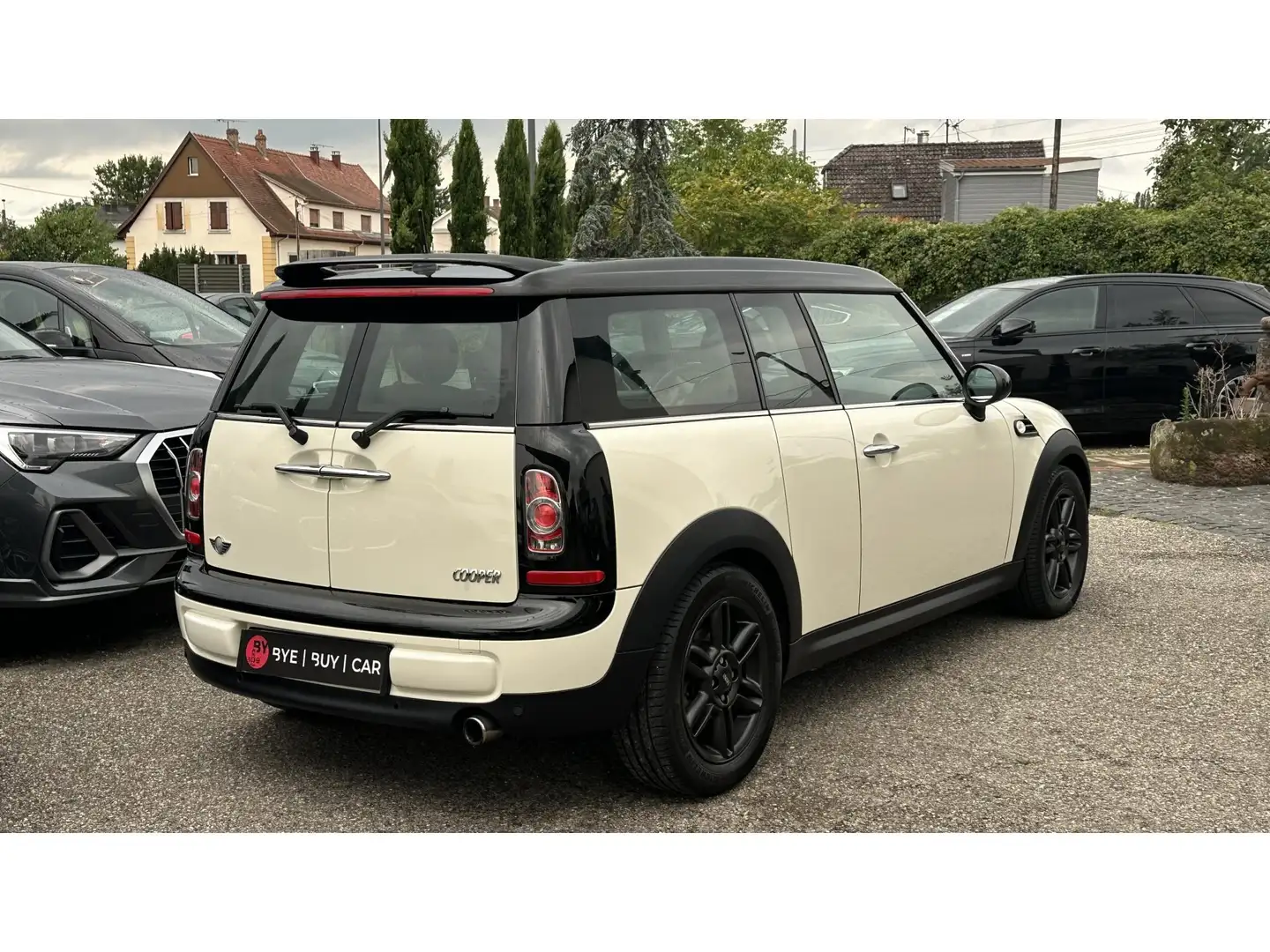 MINI Cooper Clubman 1.6i 122 R55 Cooper - GARANTIE 12 MOIS Blanc - 2