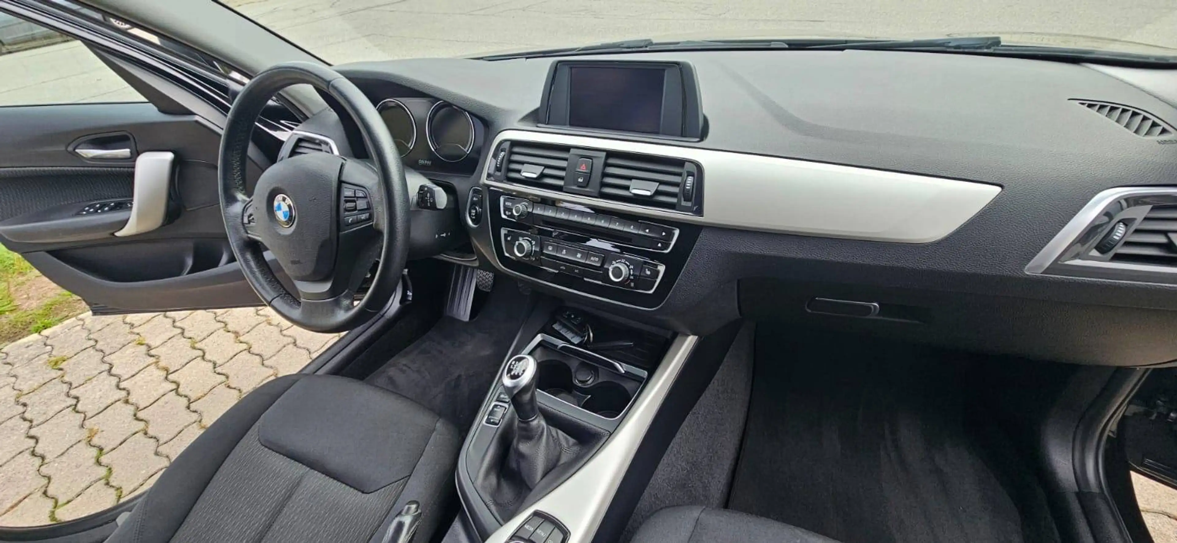 BMW 116 116 i — photo 12