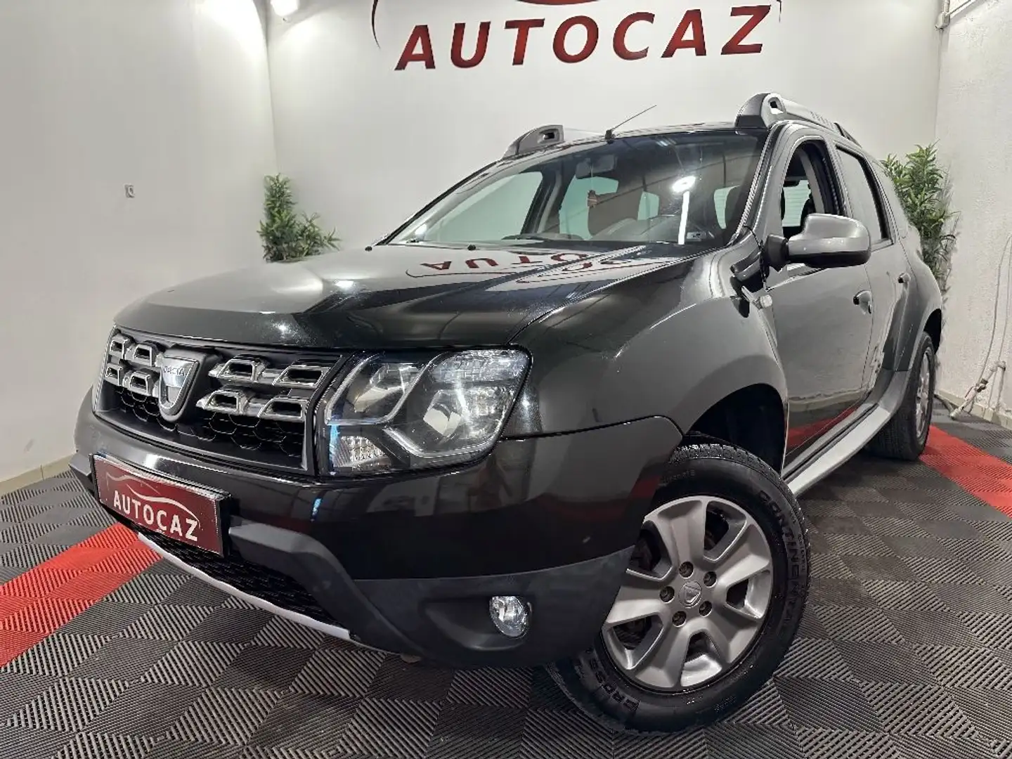 Dacia Duster 1.6 16v 105 4x4 Lauréate2 +98000KM*PREMIERE MAIN Noir - 2