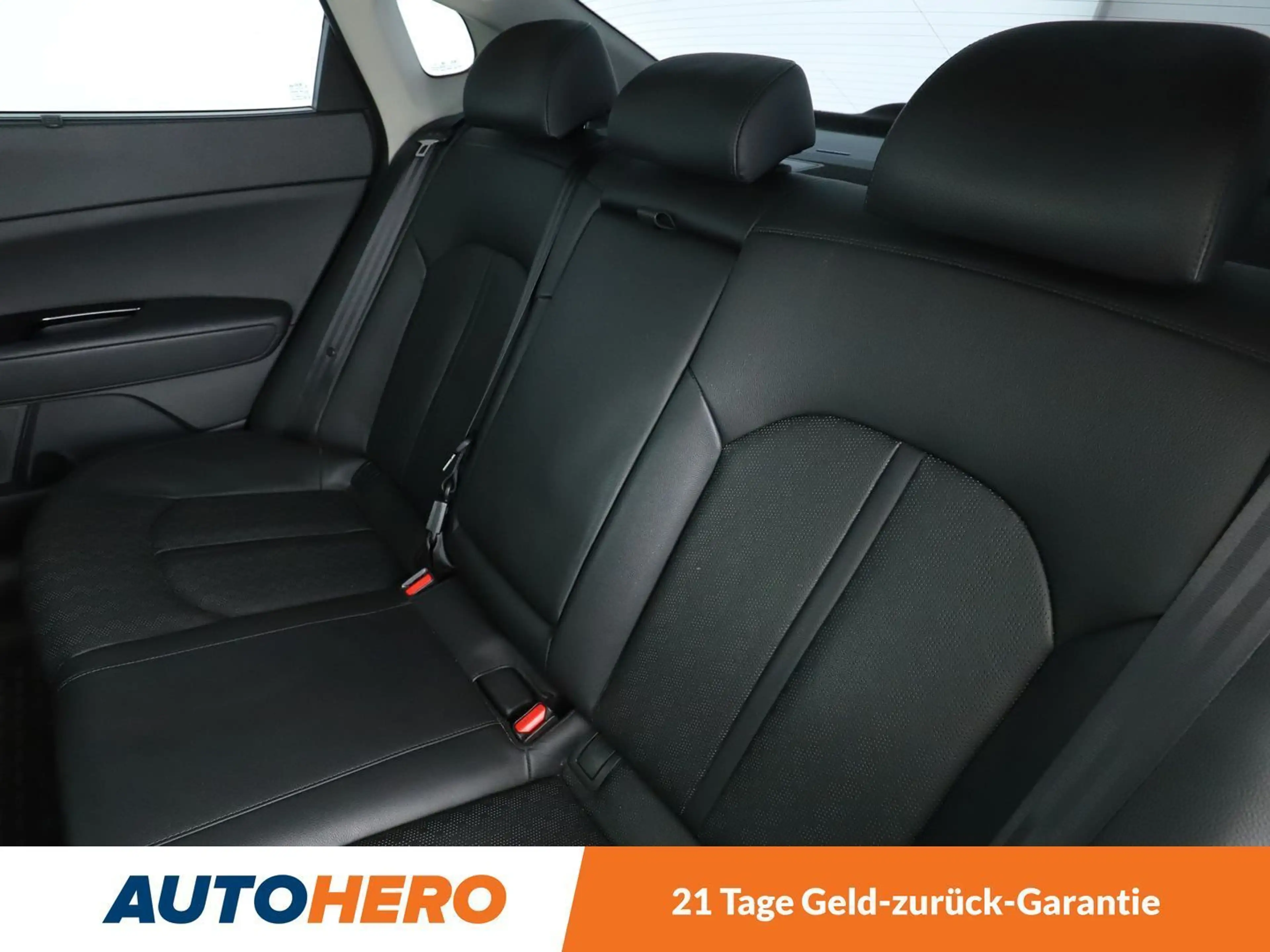 Kia Optima 2.0 Spirit Hybrid Aut.*NAVI*BI-XENON*ACC*CAM*PDC* — photo 14