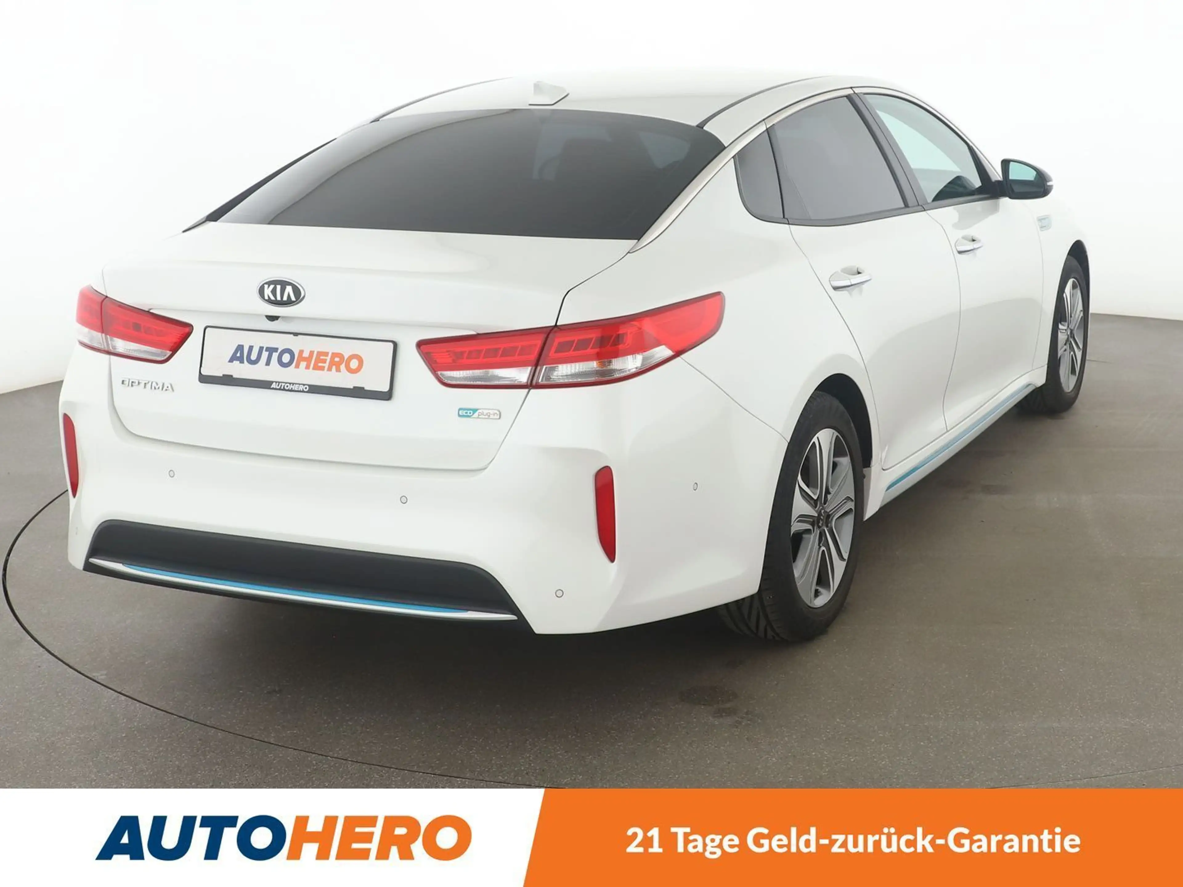 Kia Optima 2.0 Spirit Hybrid Aut.*NAVI*BI-XENON*ACC*CAM*PDC* — photo 6