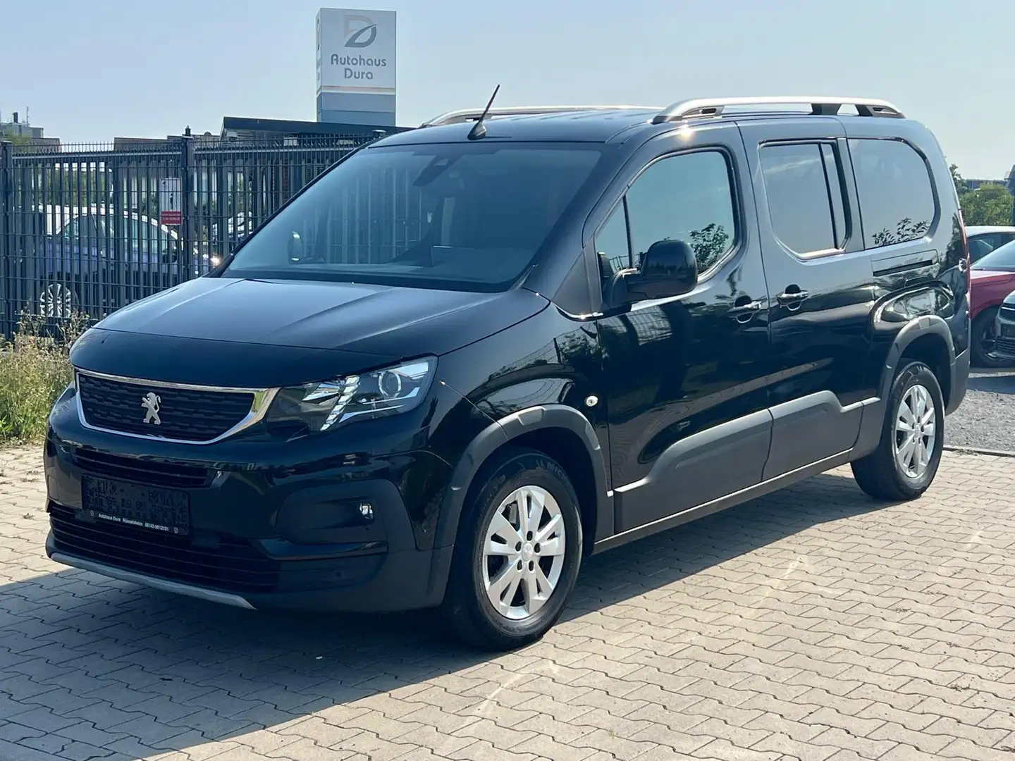 Peugeot Rifter 1.2 Allure Pack L2 Aut. Navi+Kamera+Ahk Zwart - 2