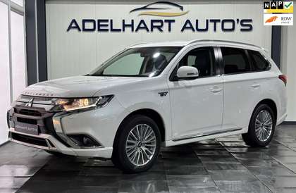 Mitsubishi Outlander 2.4 PHEV Pure+ Automaat / Navigatie full map / Cam