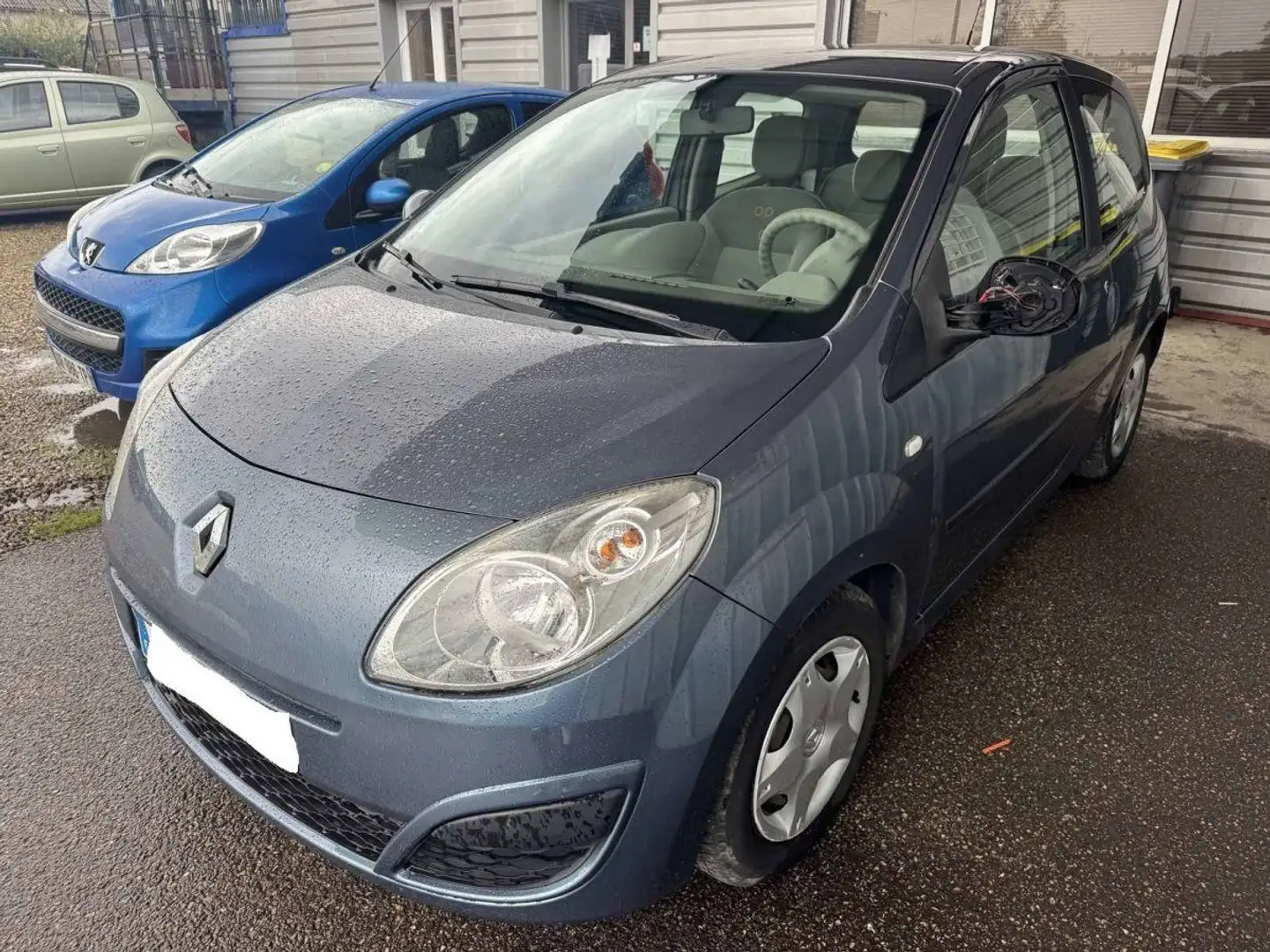 Renault Twingo II (C44) 1.2 16v 75ch Expression Bleu - 1