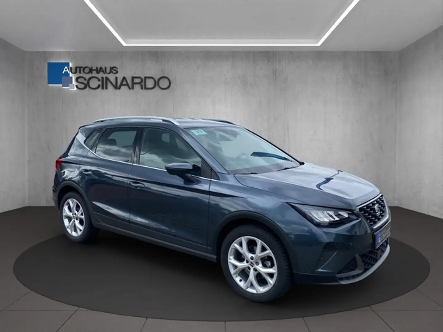 SEAT Arona 1.0 TSI FR*NAVI*LED*Sitz-H*PDC hinten Grijs - 2