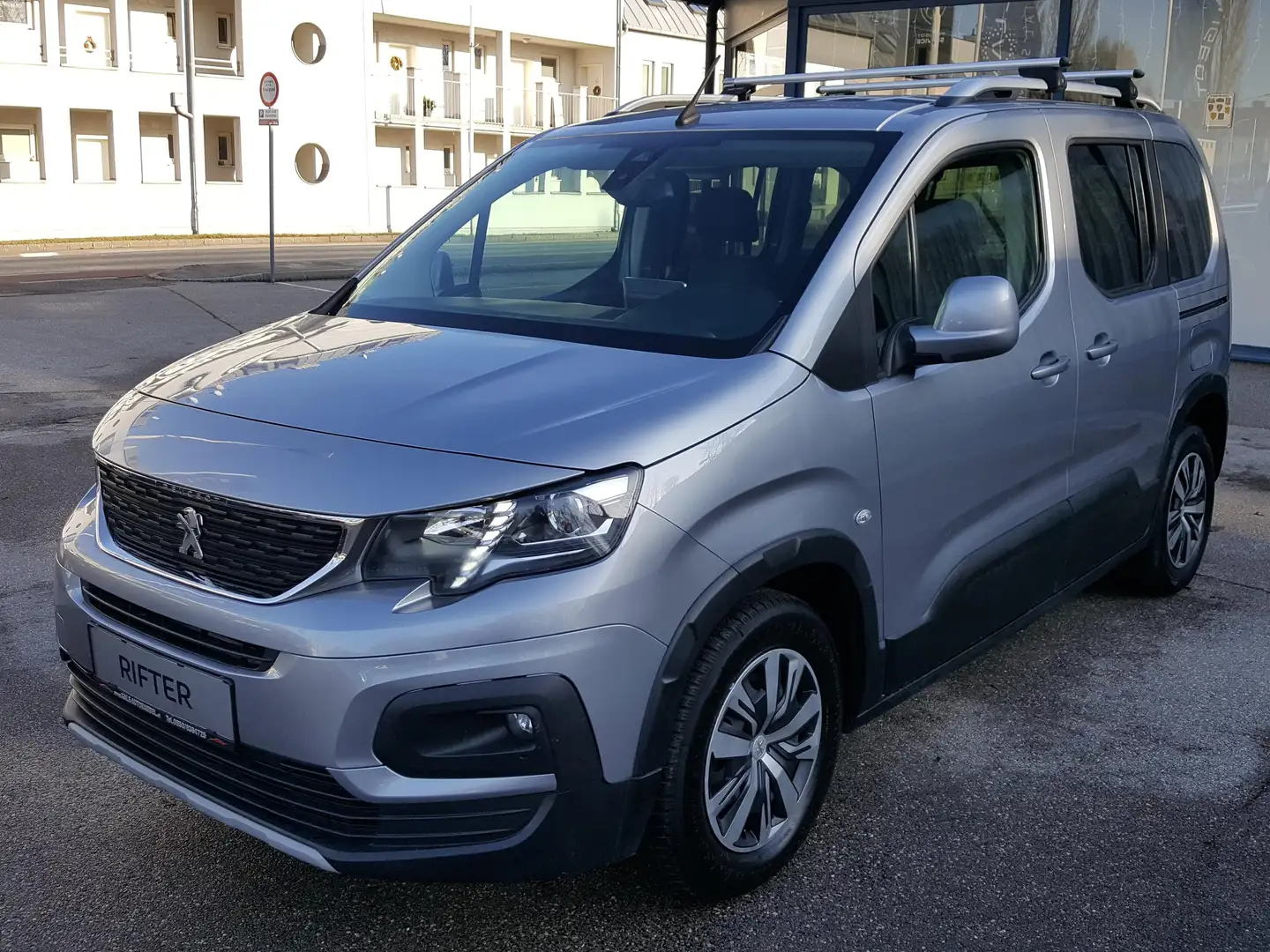 Peugeot Rifter Rifter 1,5 BlueHDI 130 S Grau - 1