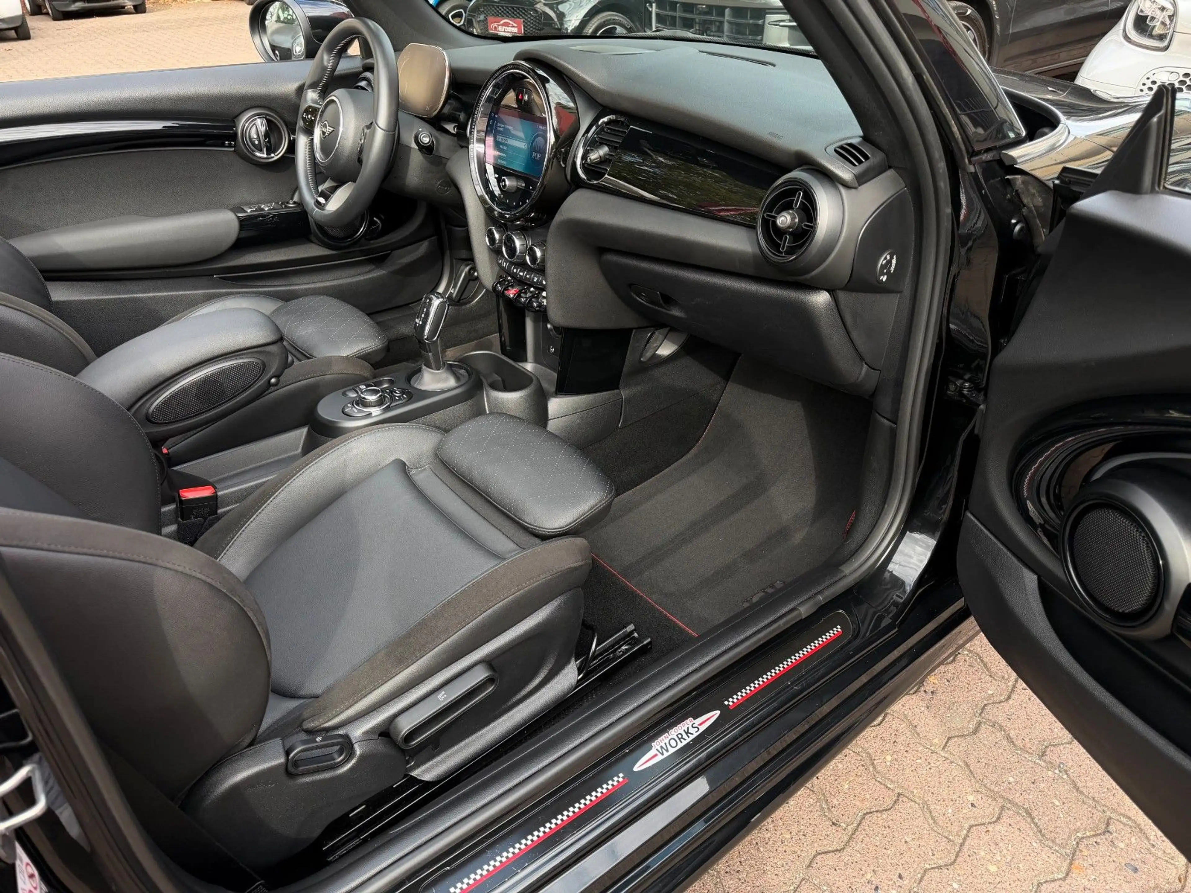 MINI John Cooper Works Cabrio JohnCooperWorks Trim Cabrio*LEDER*SHZ*NAVI*PTS* — photo 5