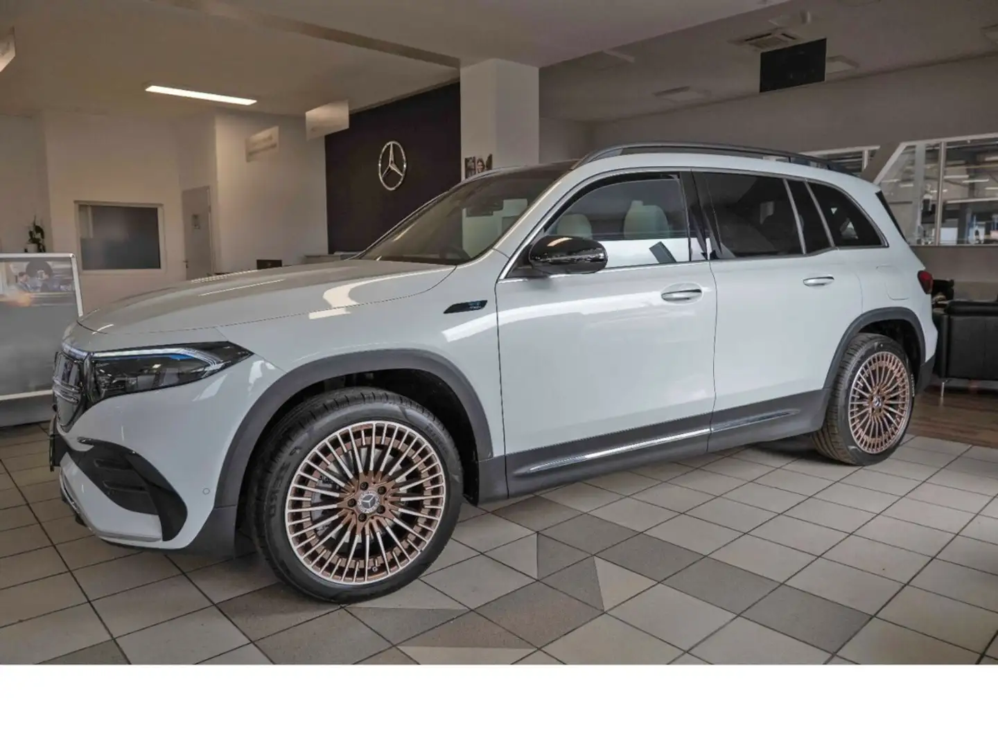 Mercedes-Benz EQB 300 4Matic Electric Art +WIDE+MBUX+FLA+Pano Fehér - 1