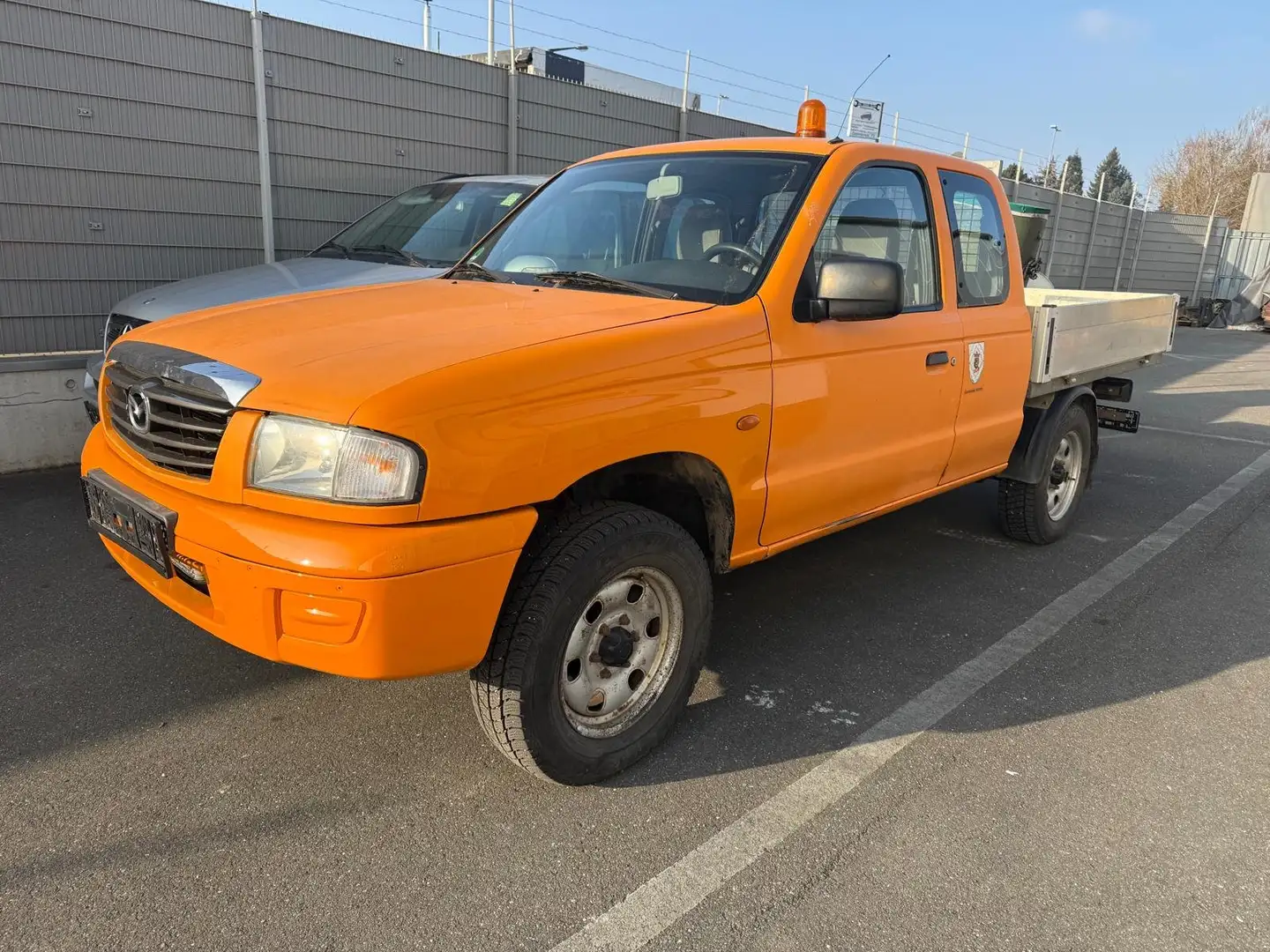 Mazda B Series B 2500 Pick Up 4WD SDX Allrad Allroad Orange - 1