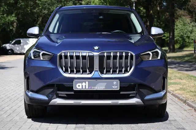 BMW X1 view 10